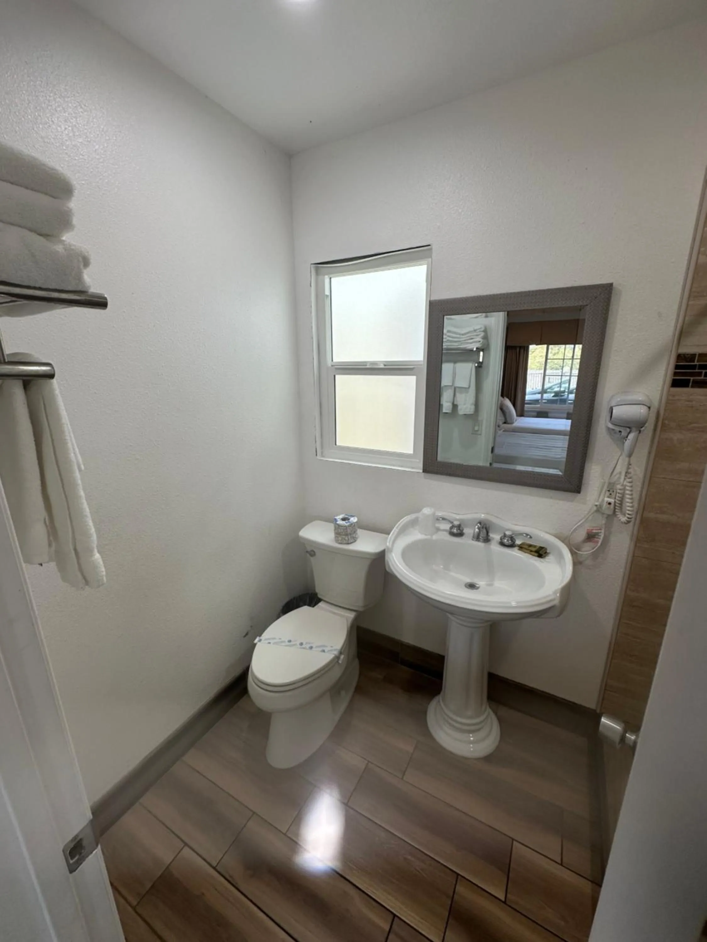 Town and Country Inn