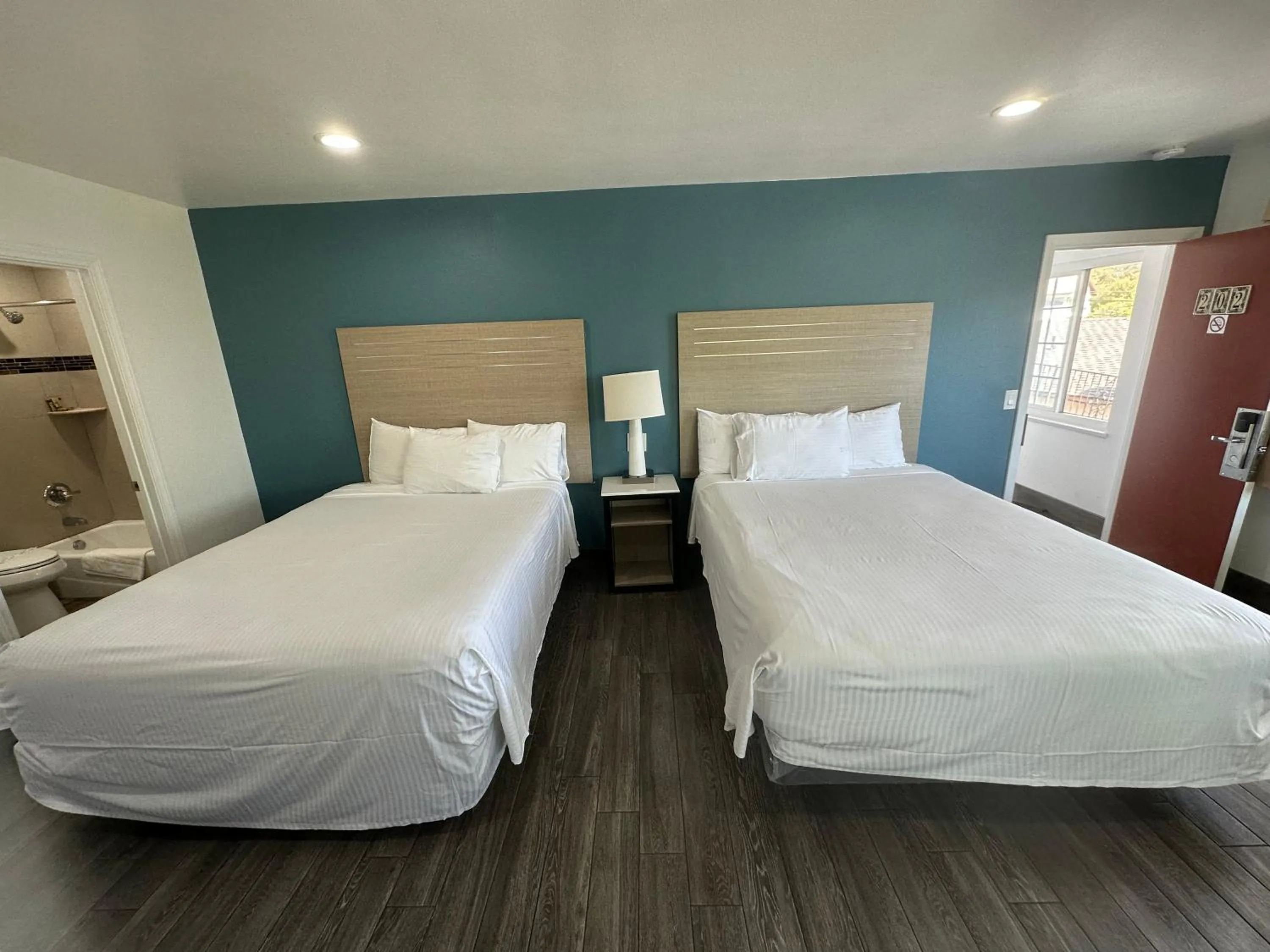 Bed in Town and Country Inn