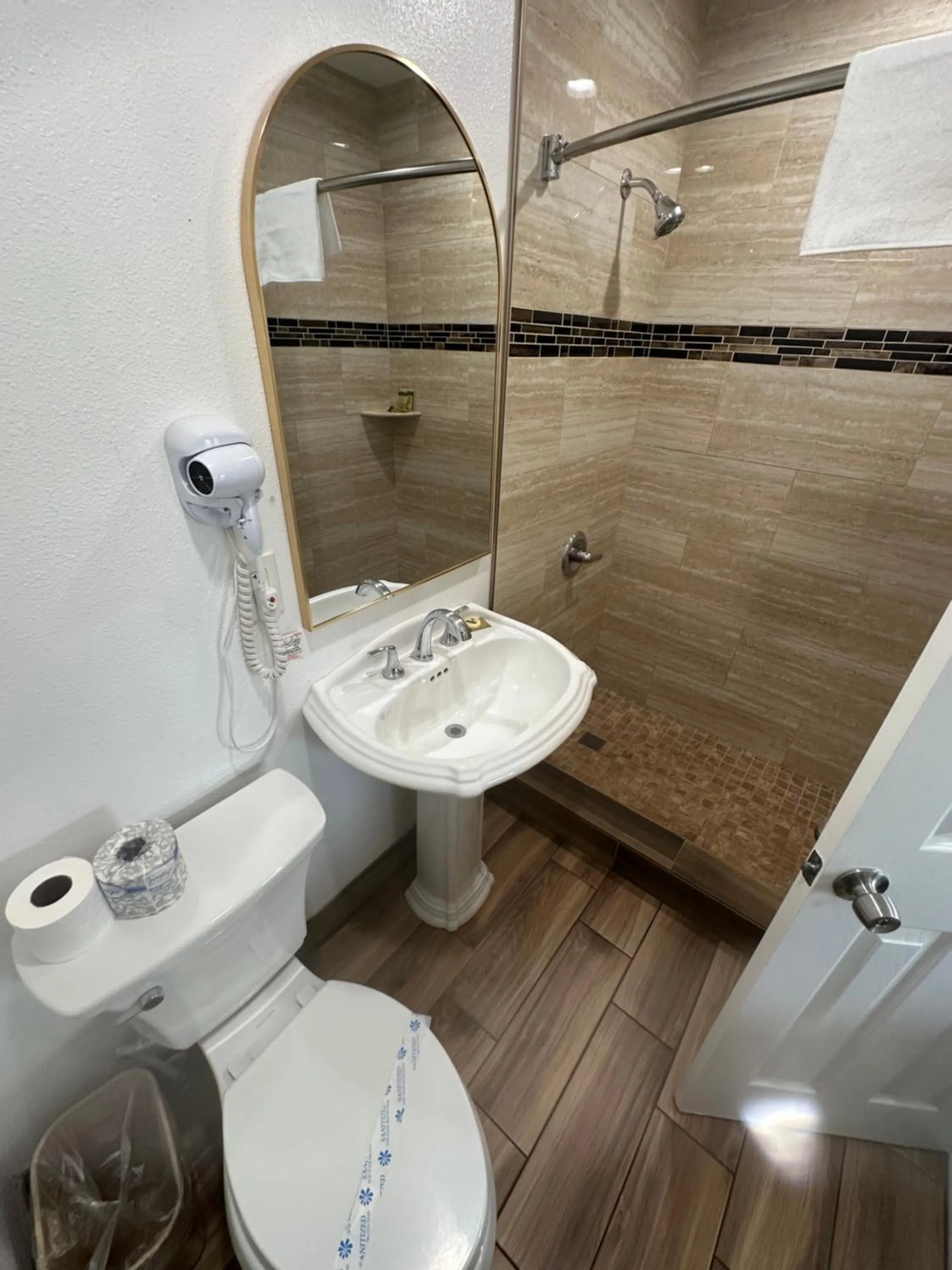 Town and Country Inn