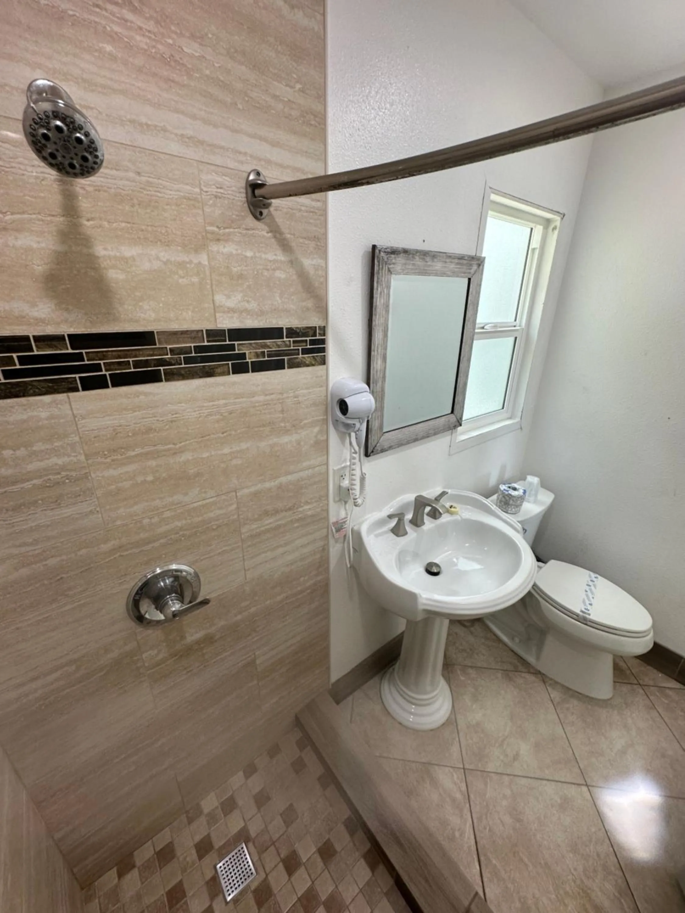 Town and Country Inn