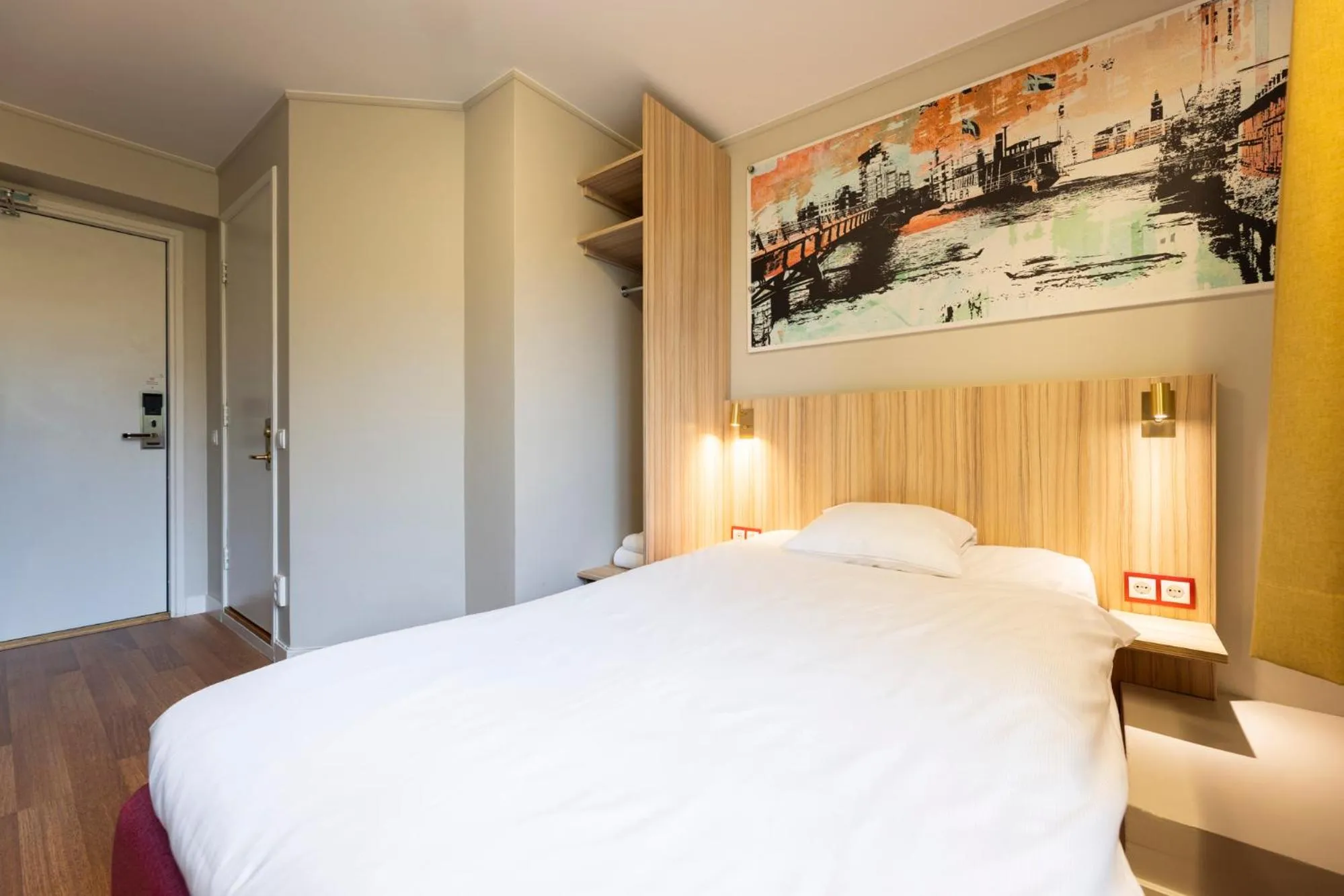 Photo of the whole room, Bed in Good Morning Västerås