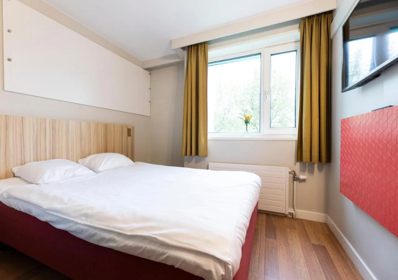 Photo of the whole room, Bed in Good Morning Västerås