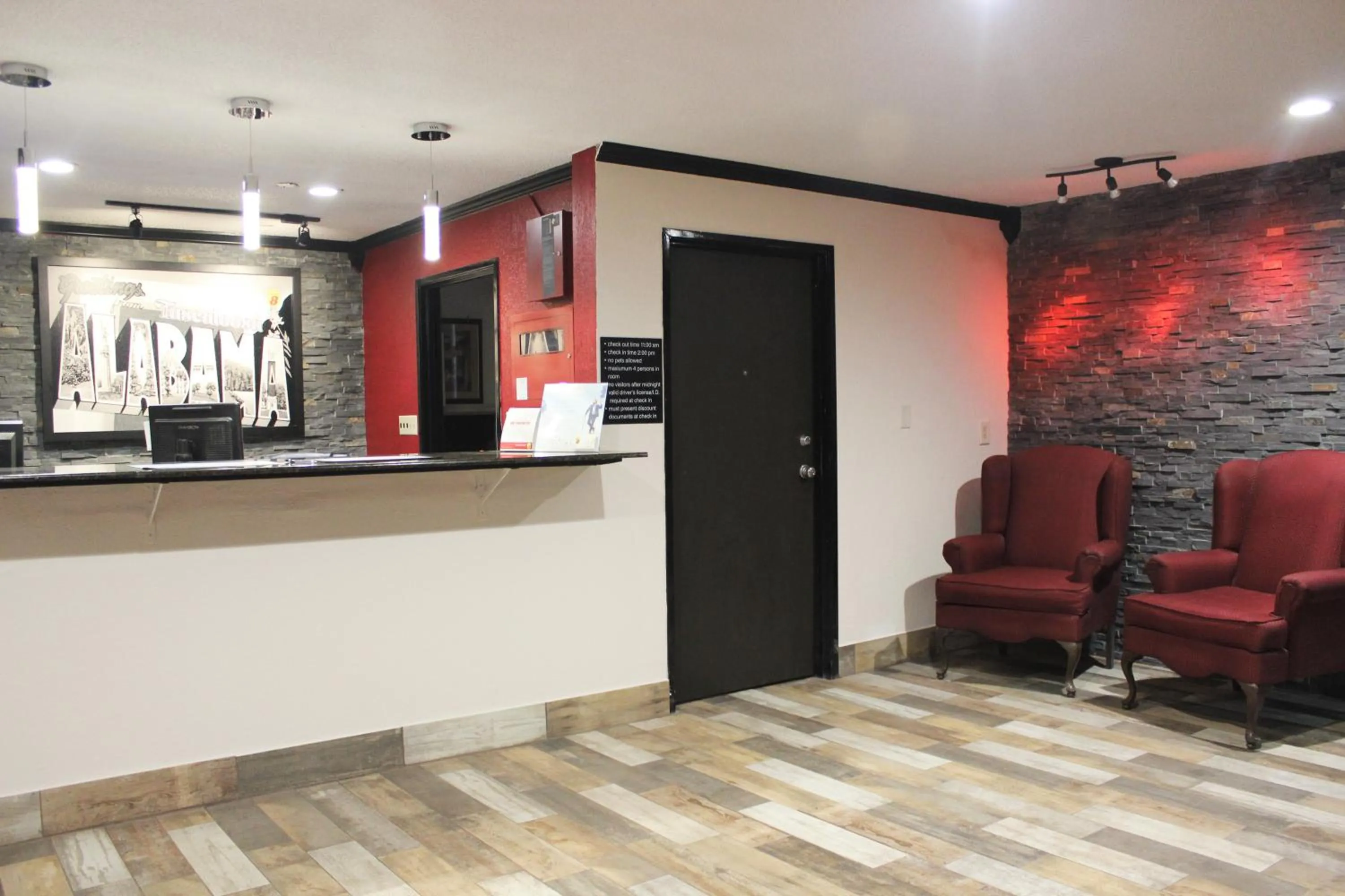 Lobby or reception in Super 8 by Wyndham Tuscaloosa