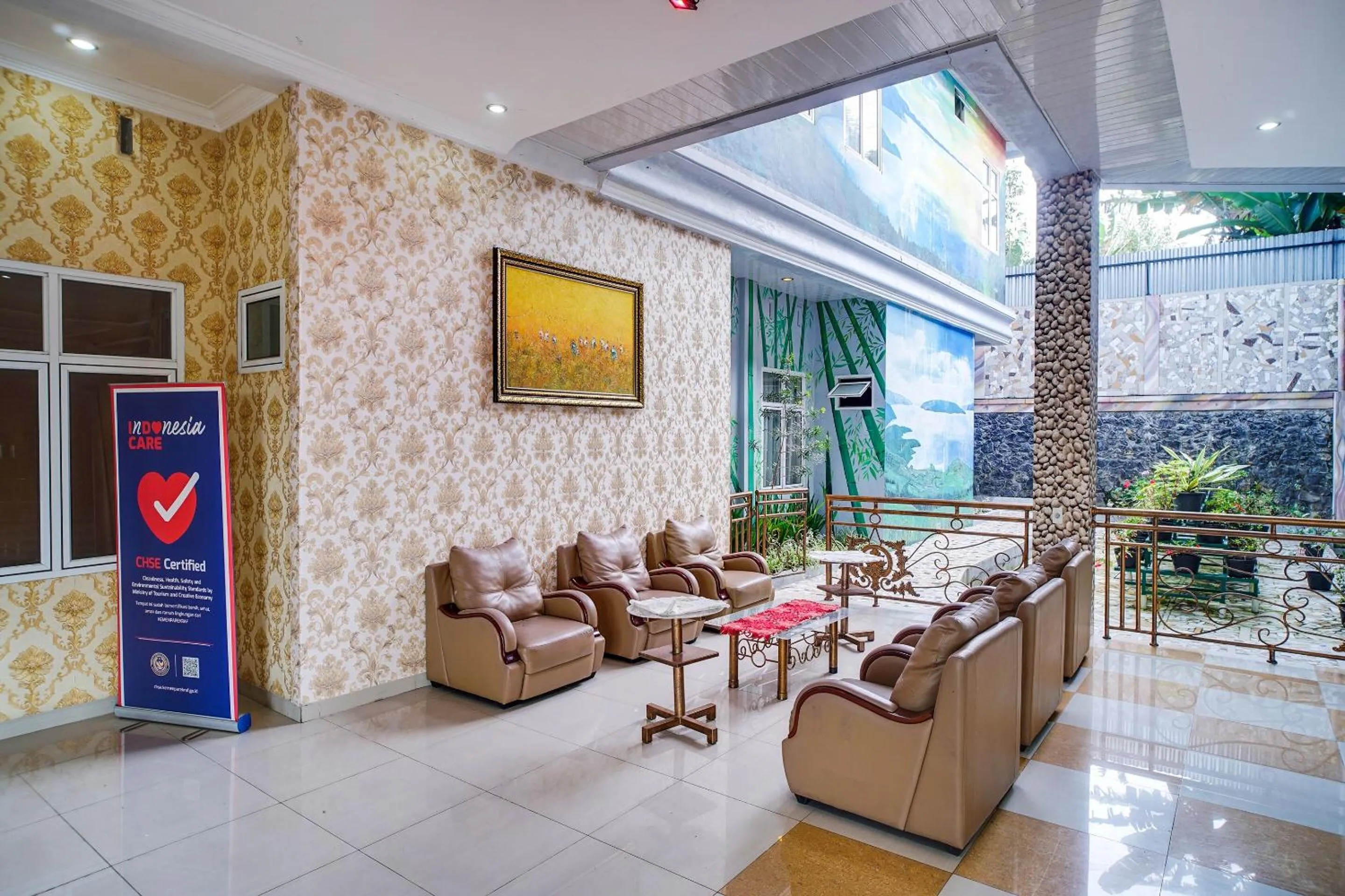 Lobby or reception in Capital O 540 Esther Hotel