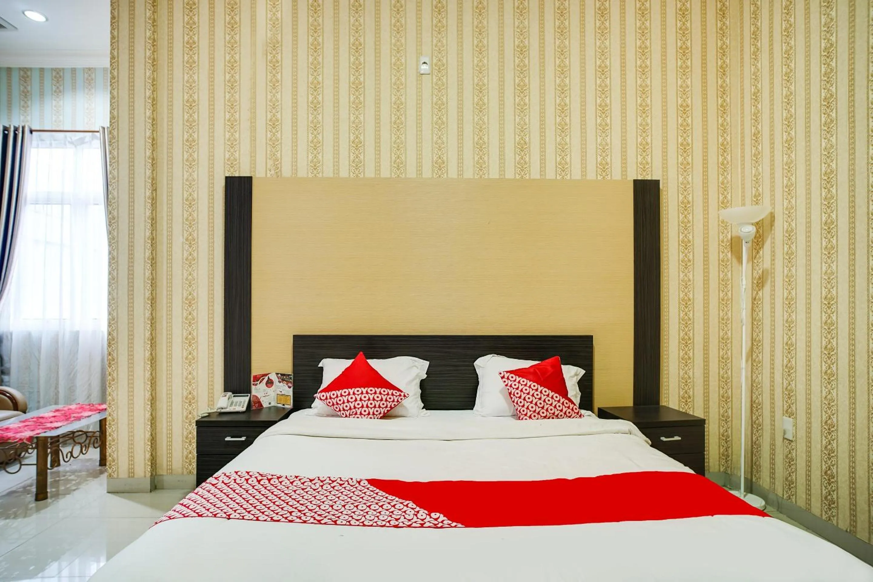 Bedroom in Capital O 540 Esther Hotel