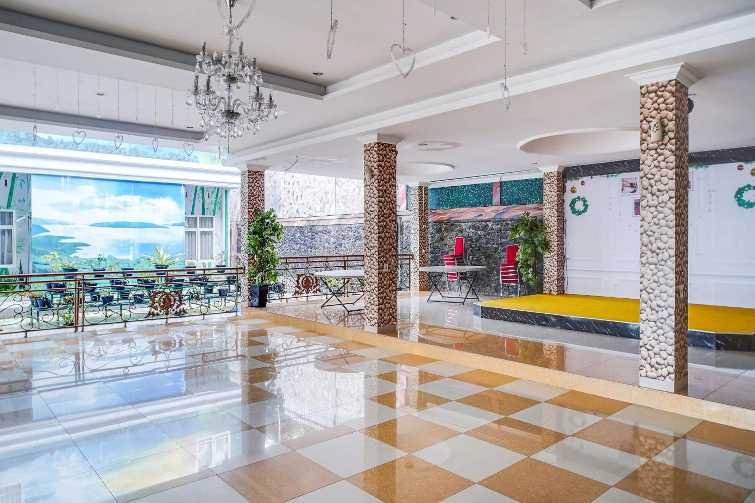 Lobby or reception in Capital O 540 Esther Hotel