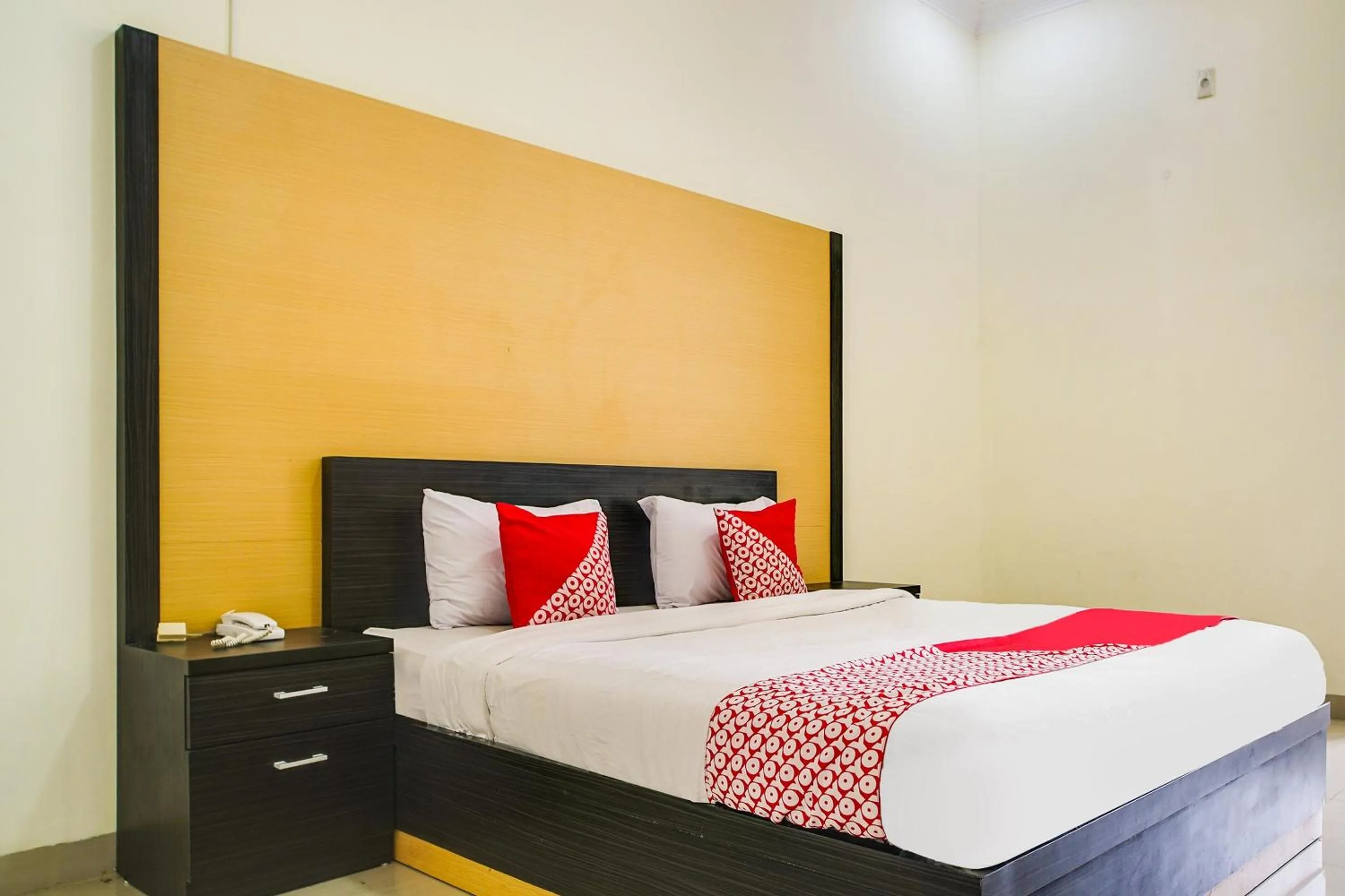 Bedroom in Capital O 540 Esther Hotel