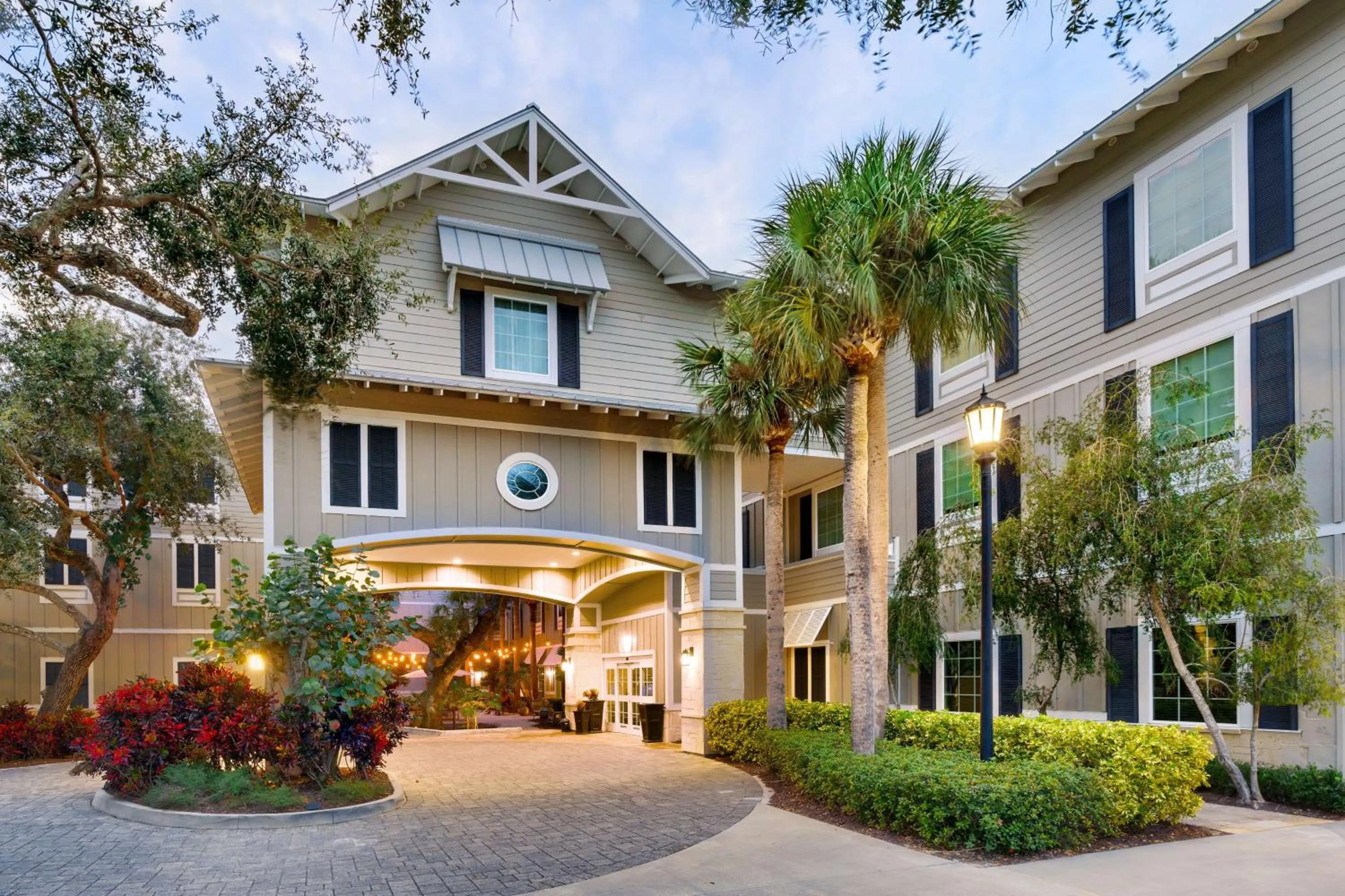 Property building in Hampton Inn New Smyrna Beach