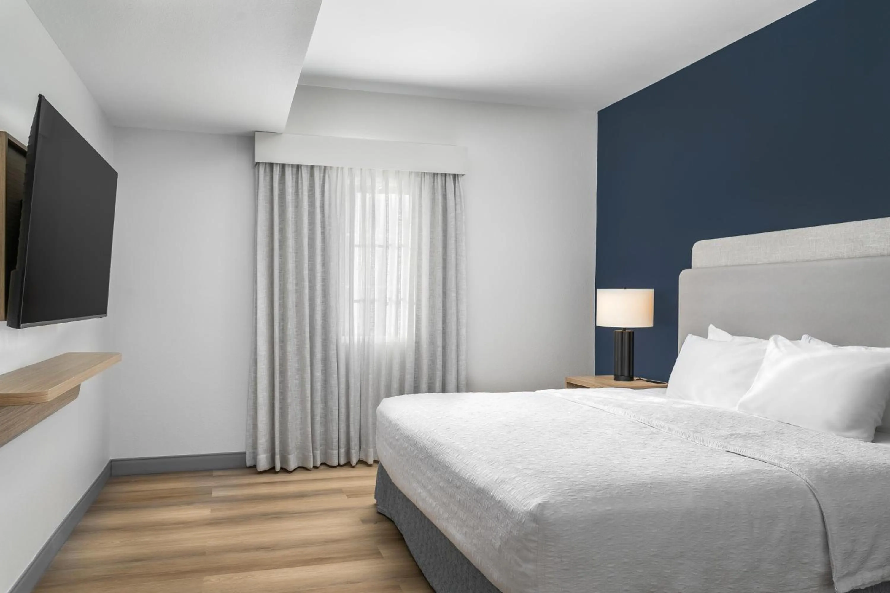 Bed in Hampton Inn New Smyrna Beach