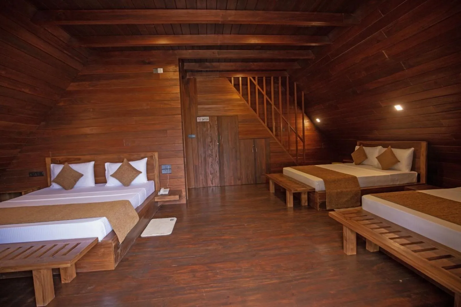 Bedroom, Bed in Top Mountain Resort
