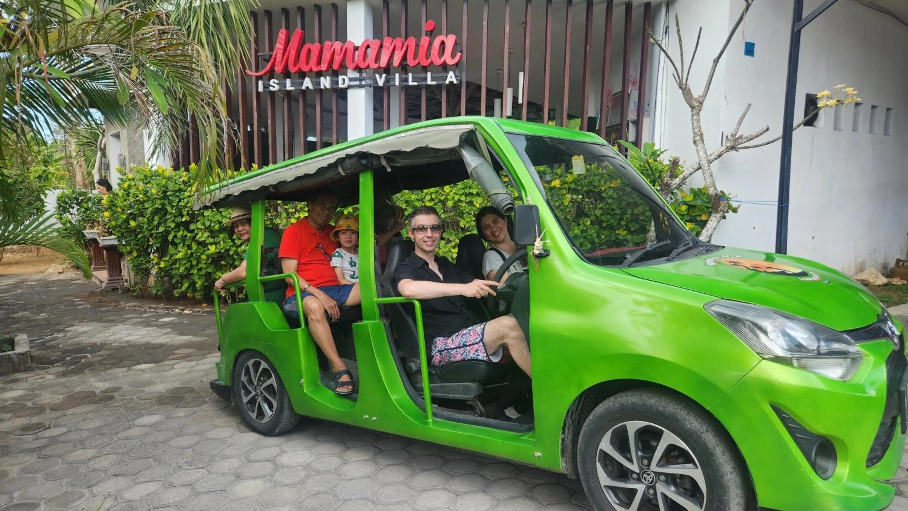 Mamamia Island Villa