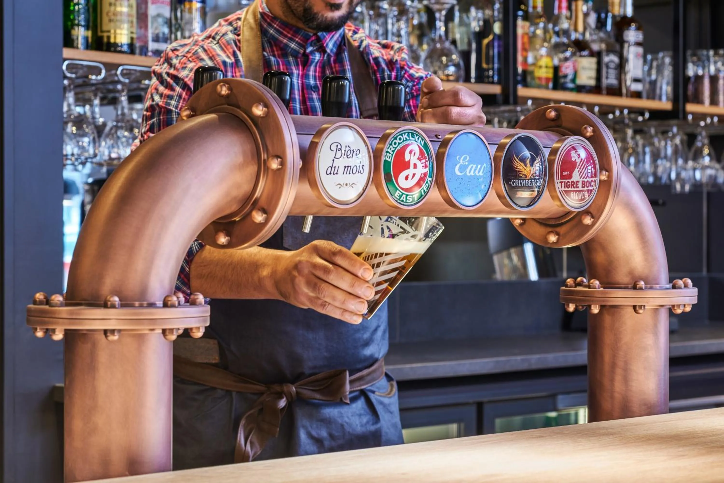 Lounge or bar in ibis Clamart Paris Velizy