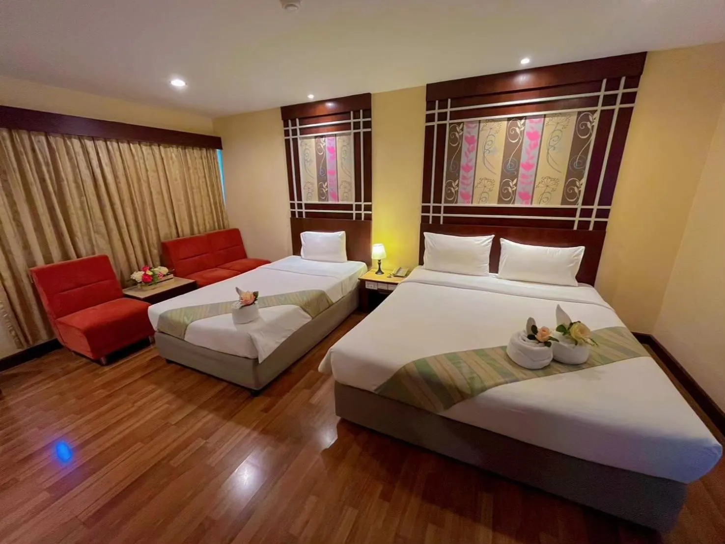 Bedroom, Bed in Friendlytel Hotel