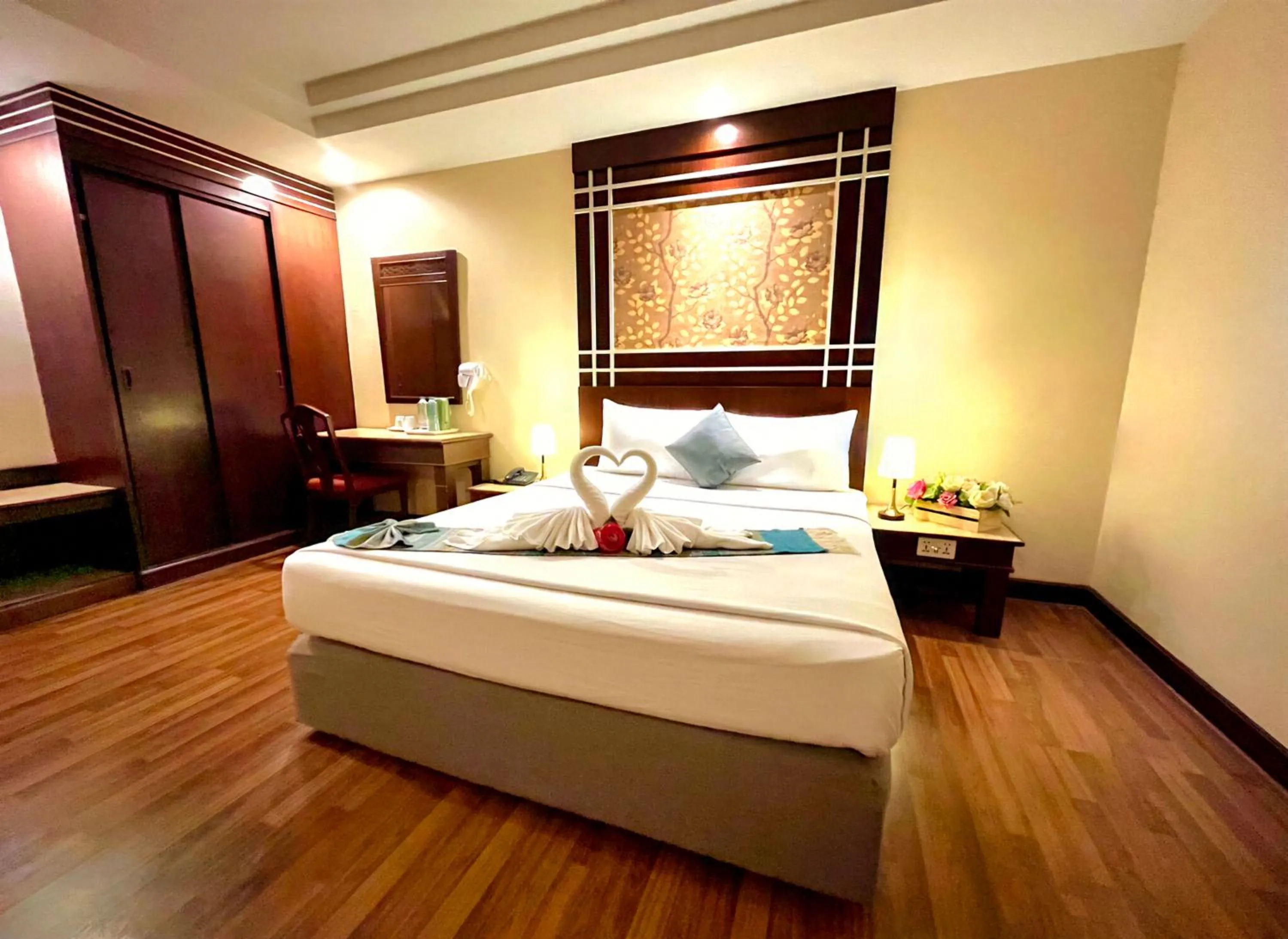 Bedroom, Bed in Friendlytel Hotel