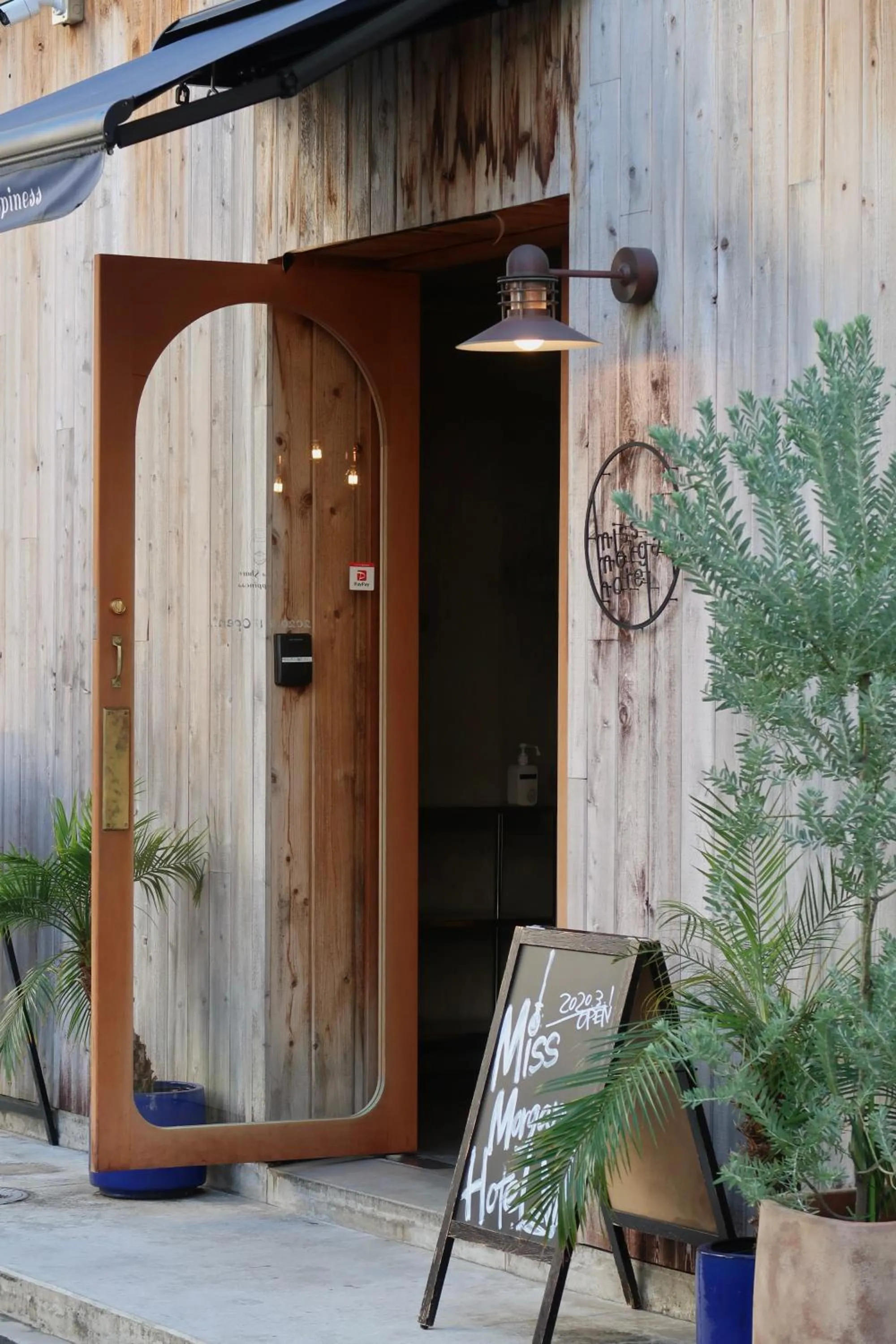 Property building in miss morgan hotel