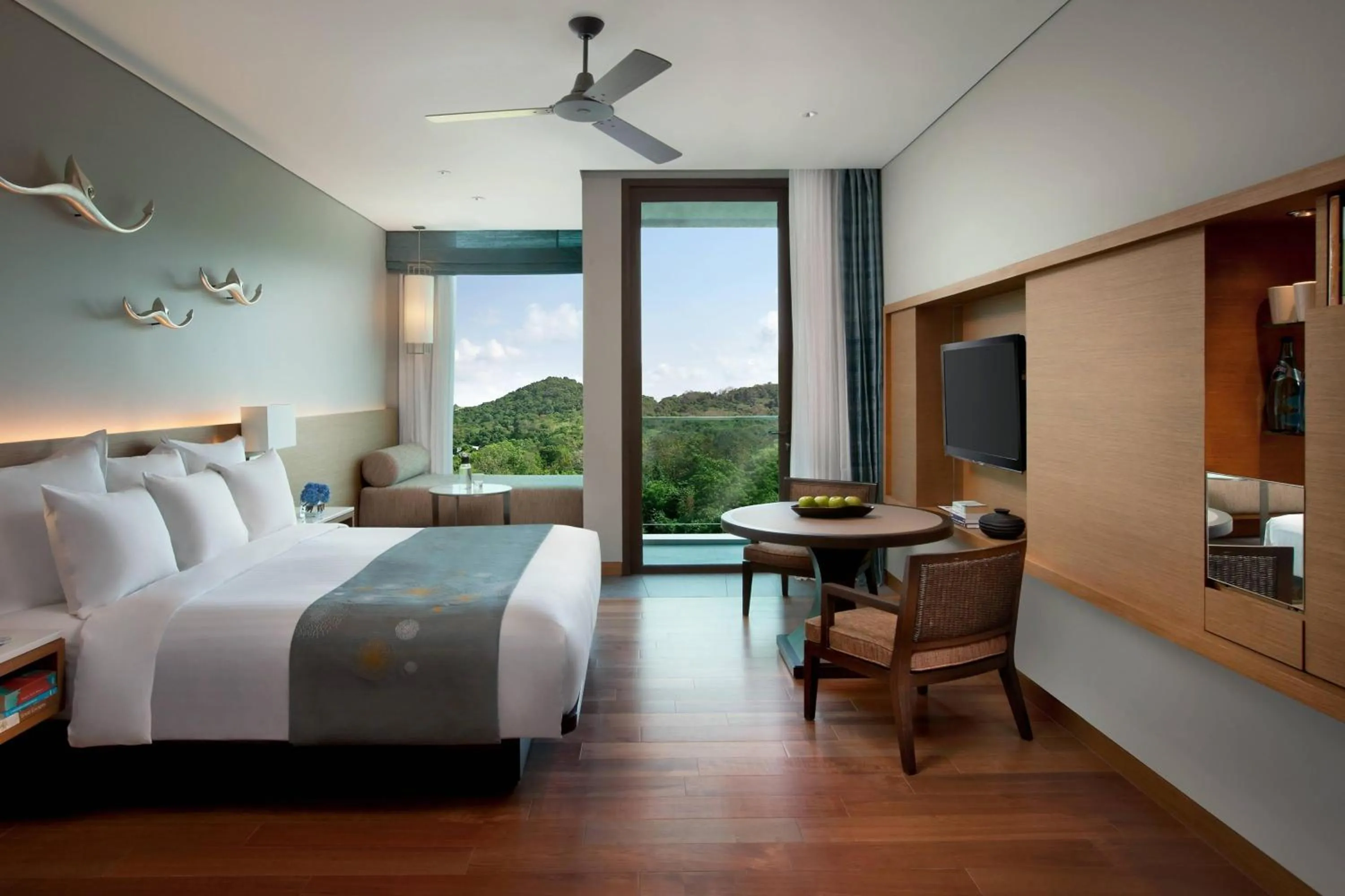 Photo of the whole room, Bed in Rayong Marriott Resort & Spa