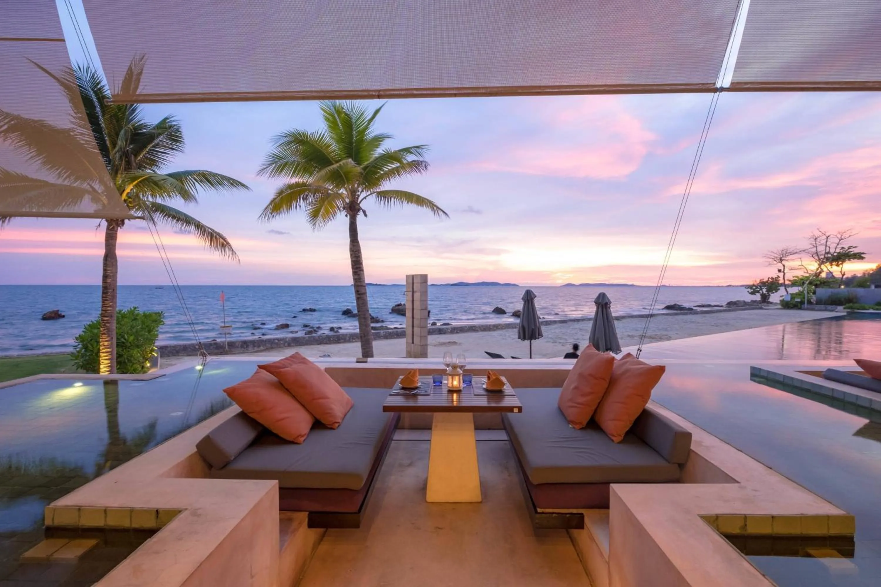 Lounge or bar in Rayong Marriott Resort & Spa