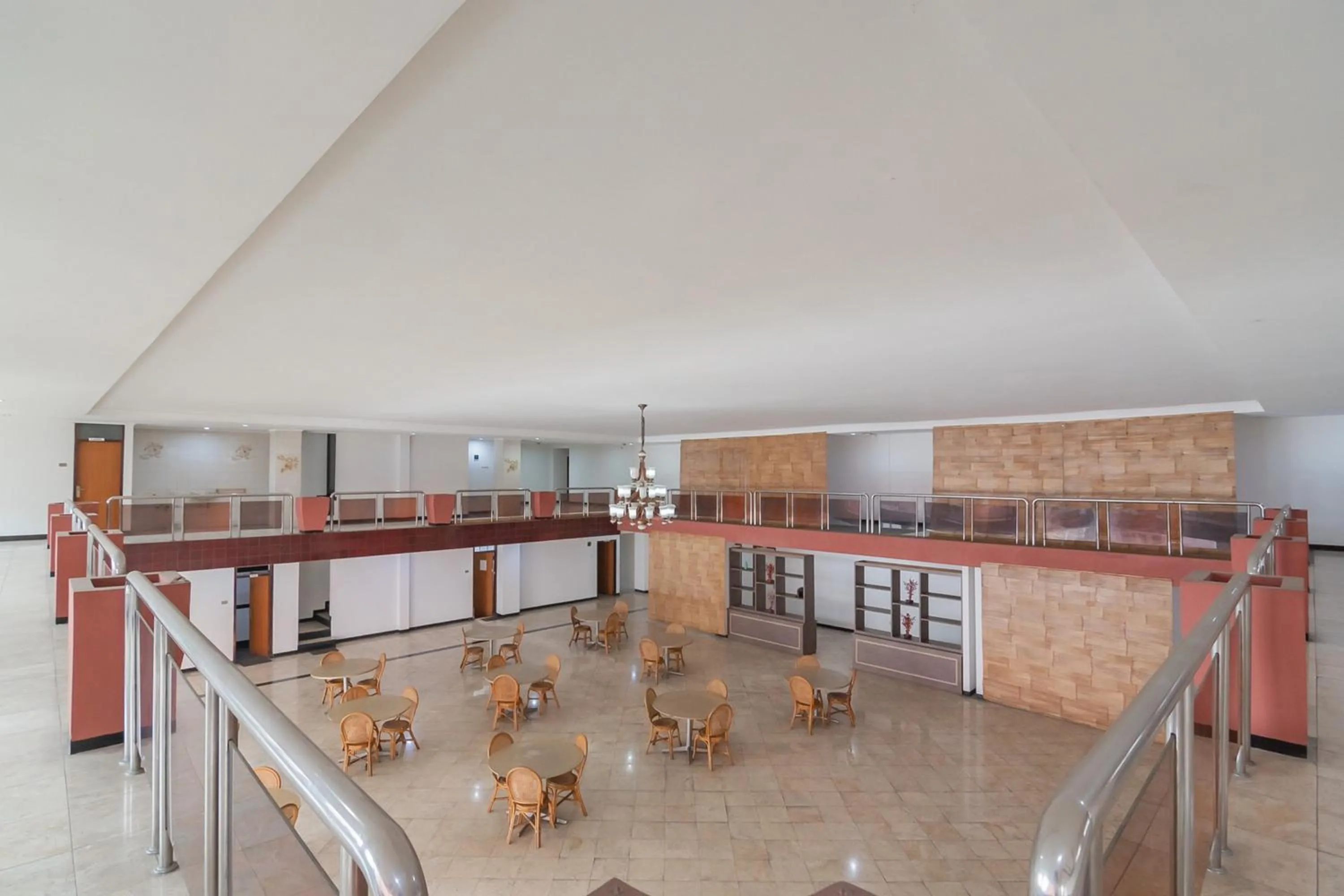 Restaurant/places to eat in RedDoorz near Sukabumi Station 2