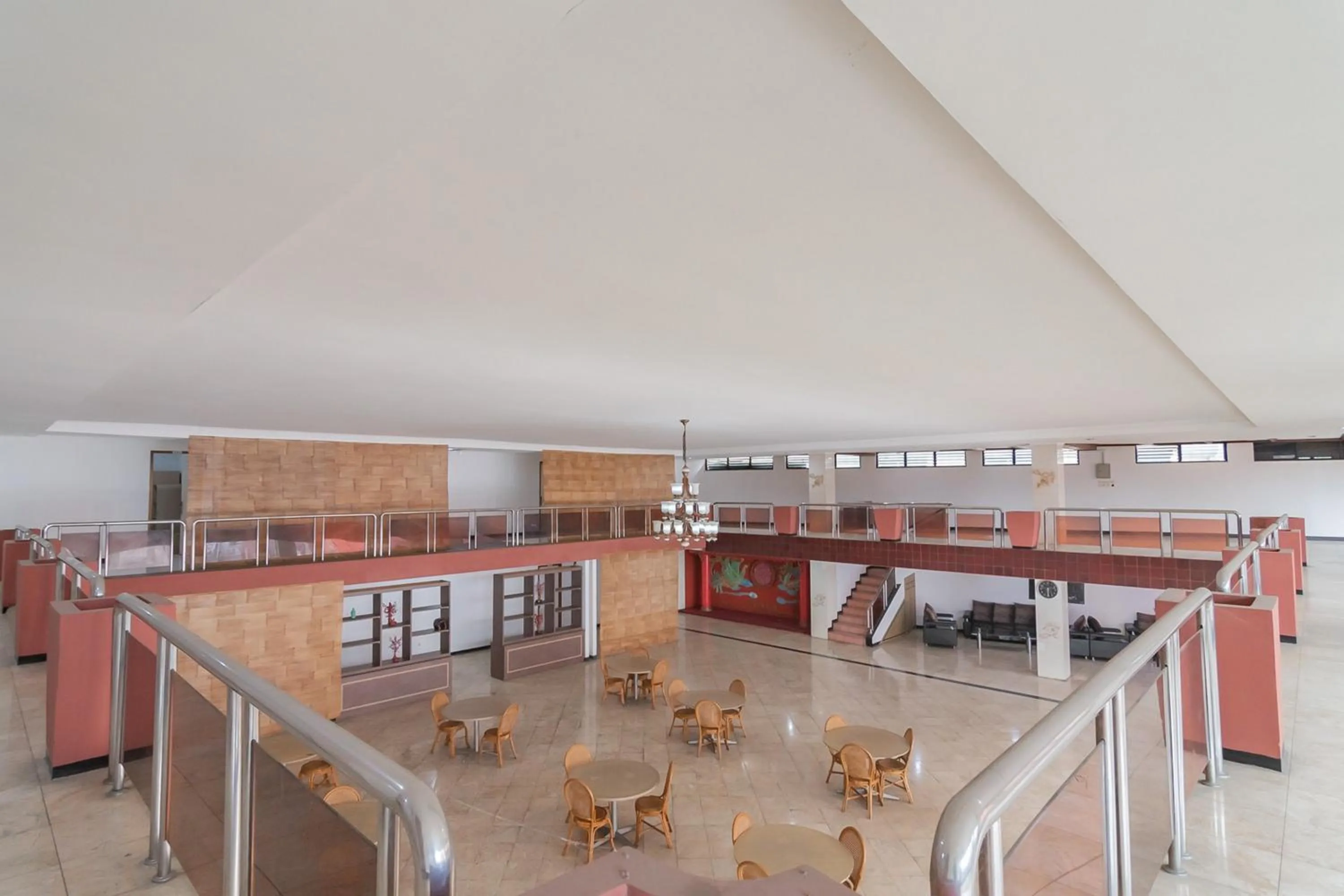 Restaurant/places to eat in RedDoorz near Sukabumi Station 2