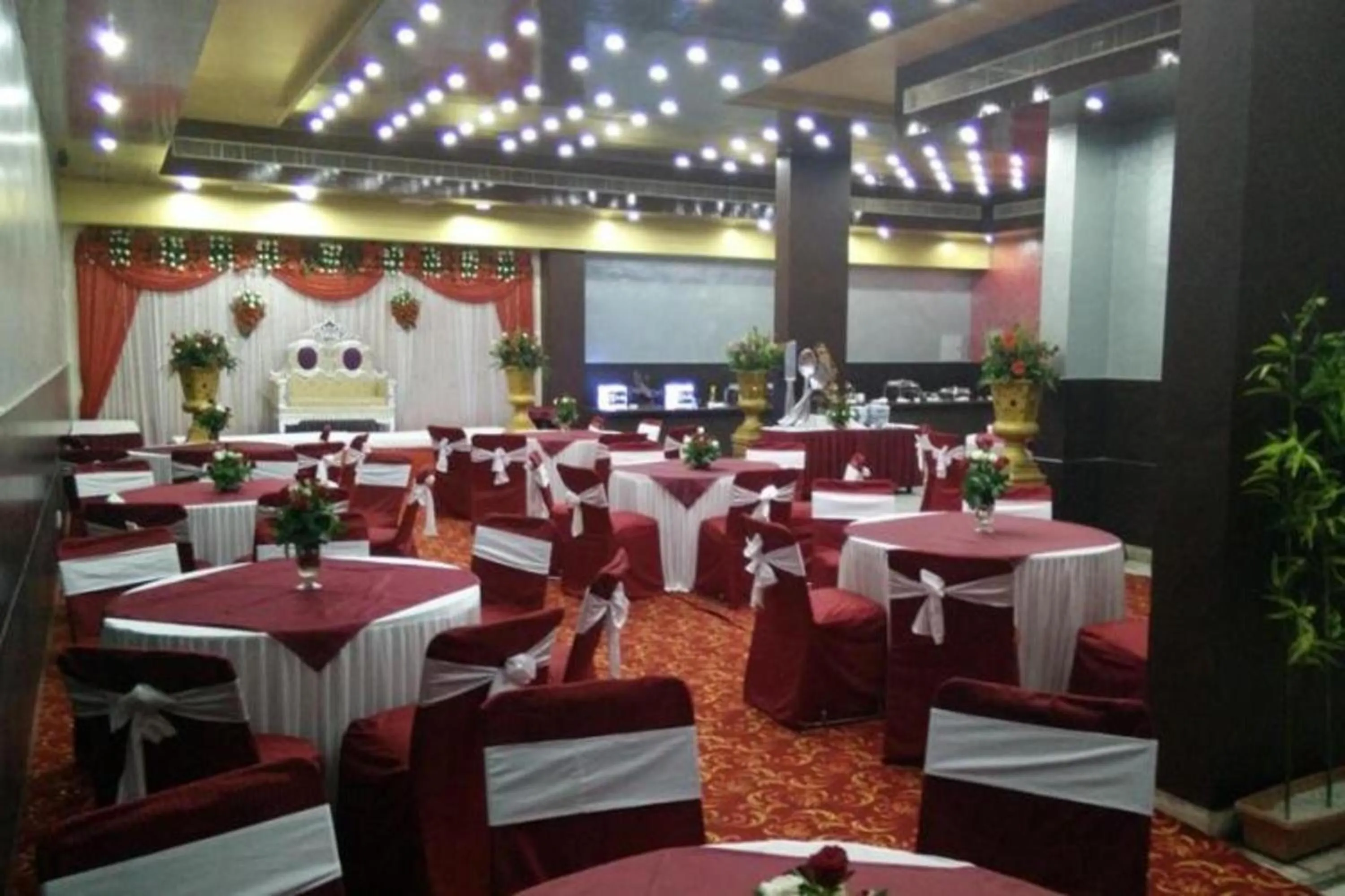 Banquet/Function facilities in Hotel Savi Regency
