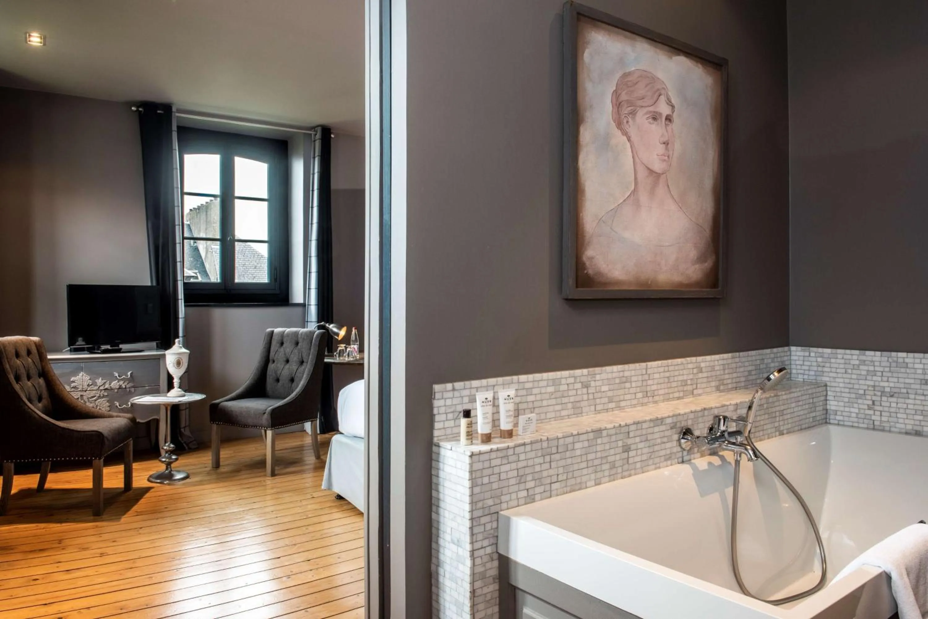 Bedroom in Les Maisons de Léa & Spa - Radisson Individuals