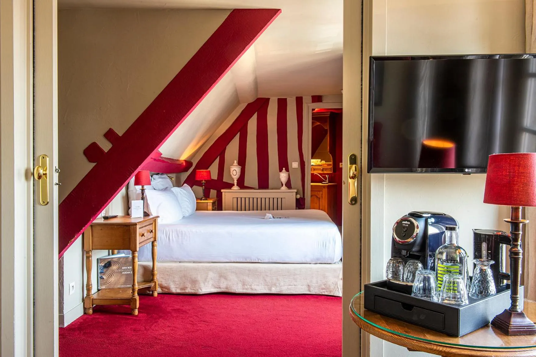 Family, Bed in Les Maisons de Léa & Spa - Radisson Individuals