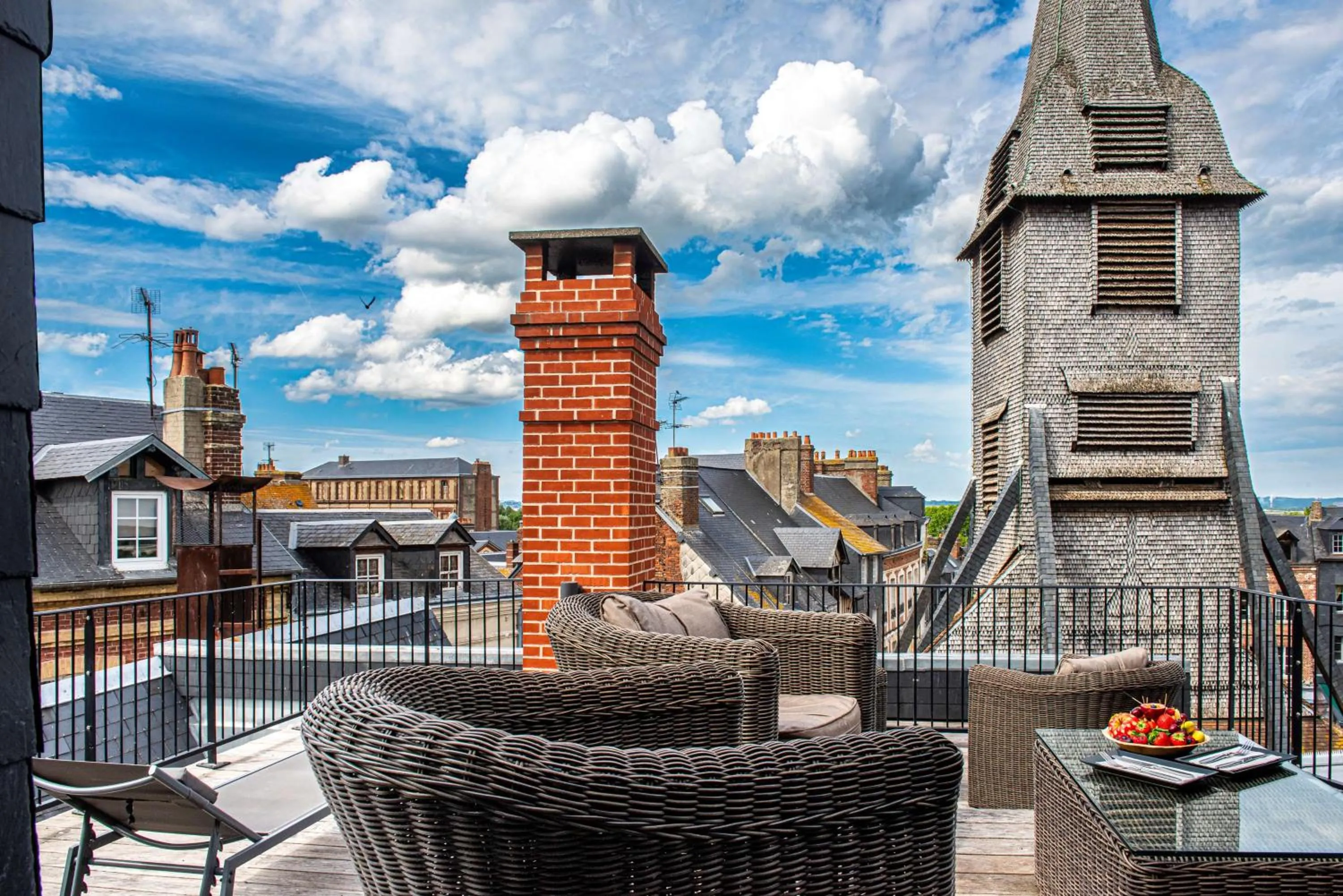Photo of the whole room in Les Maisons de Léa & Spa - Radisson Individuals