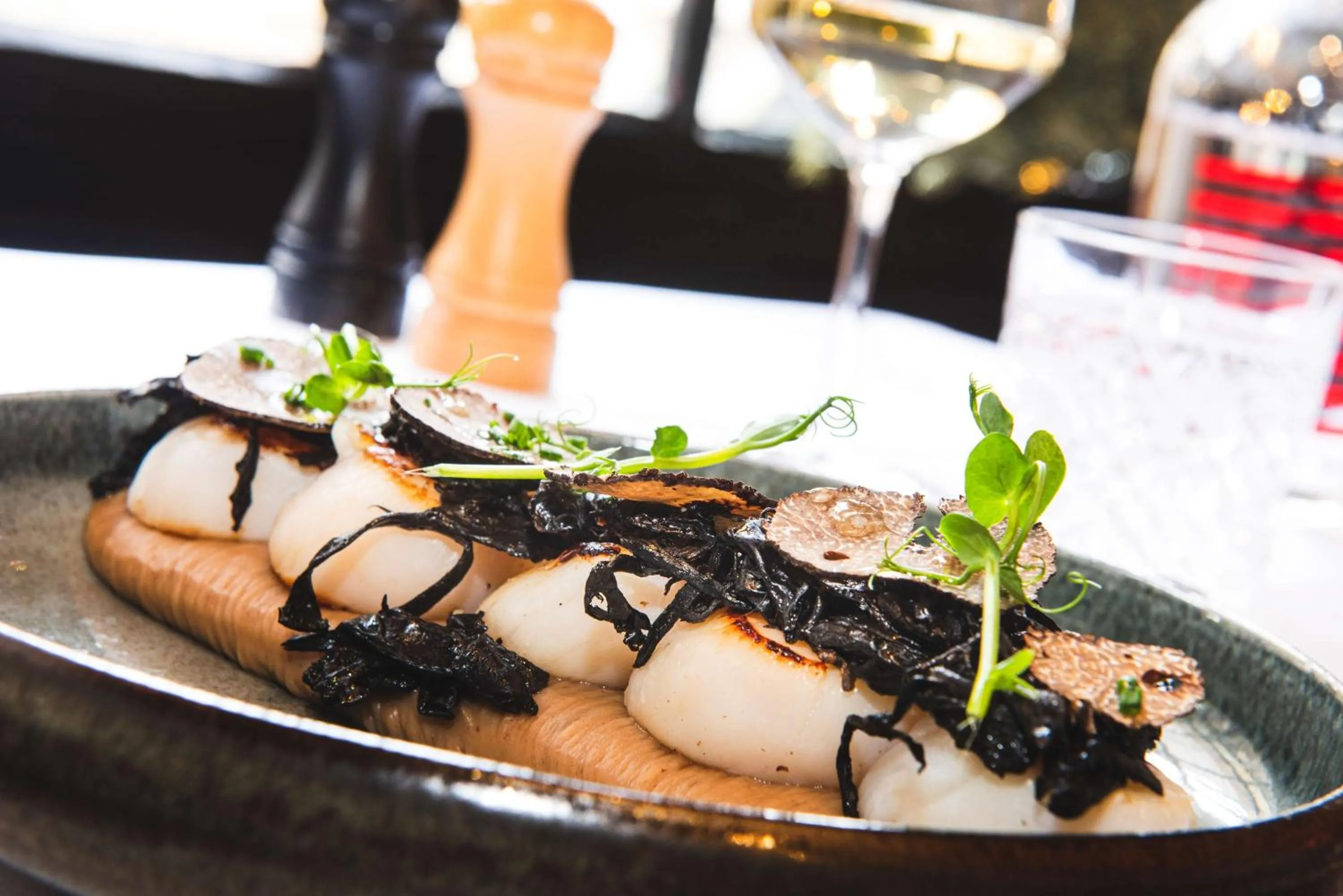 Restaurant/places to eat in Les Maisons de Léa & Spa - Radisson Individuals