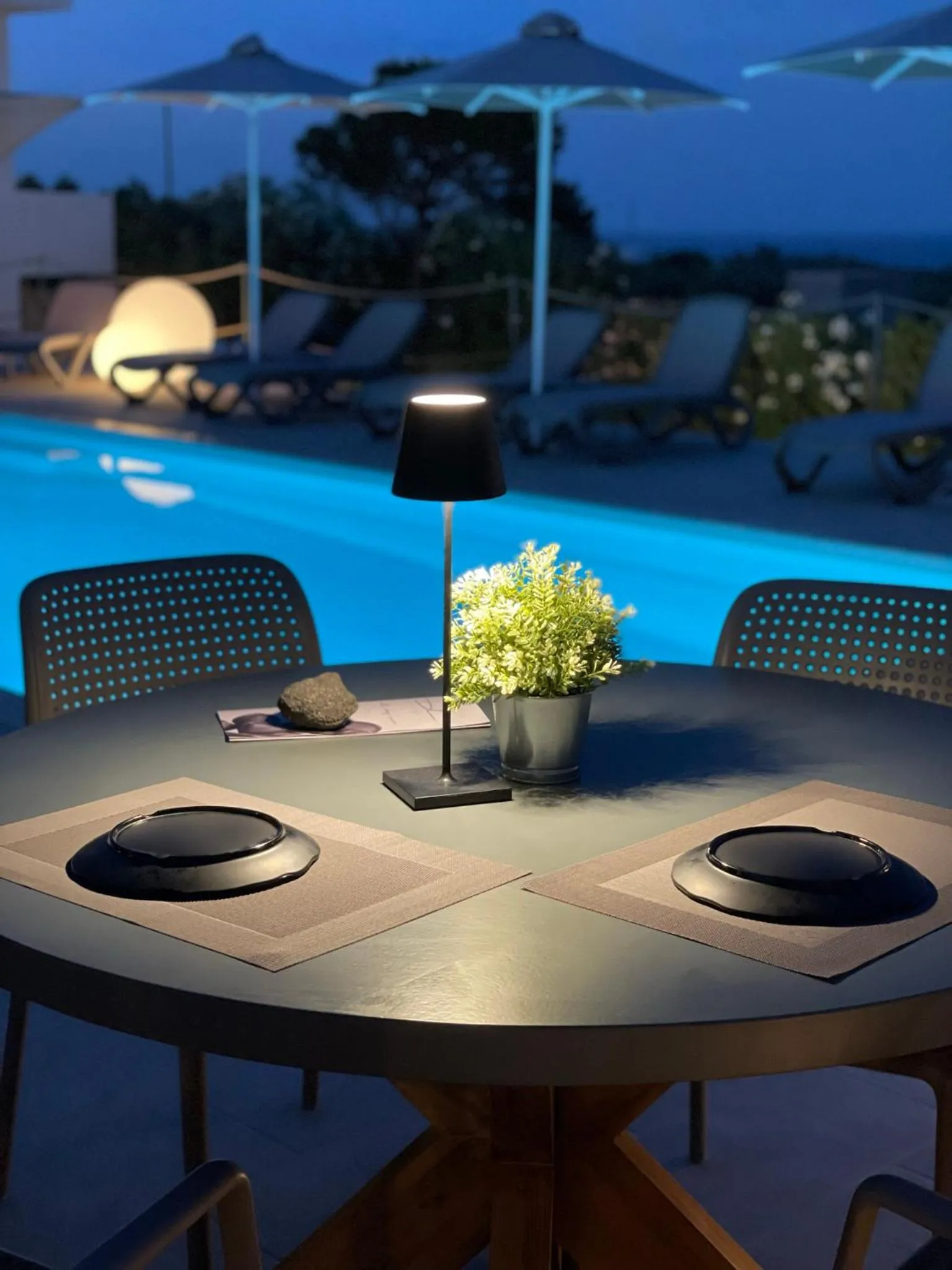 Patio in Hermoso Luxury Suites