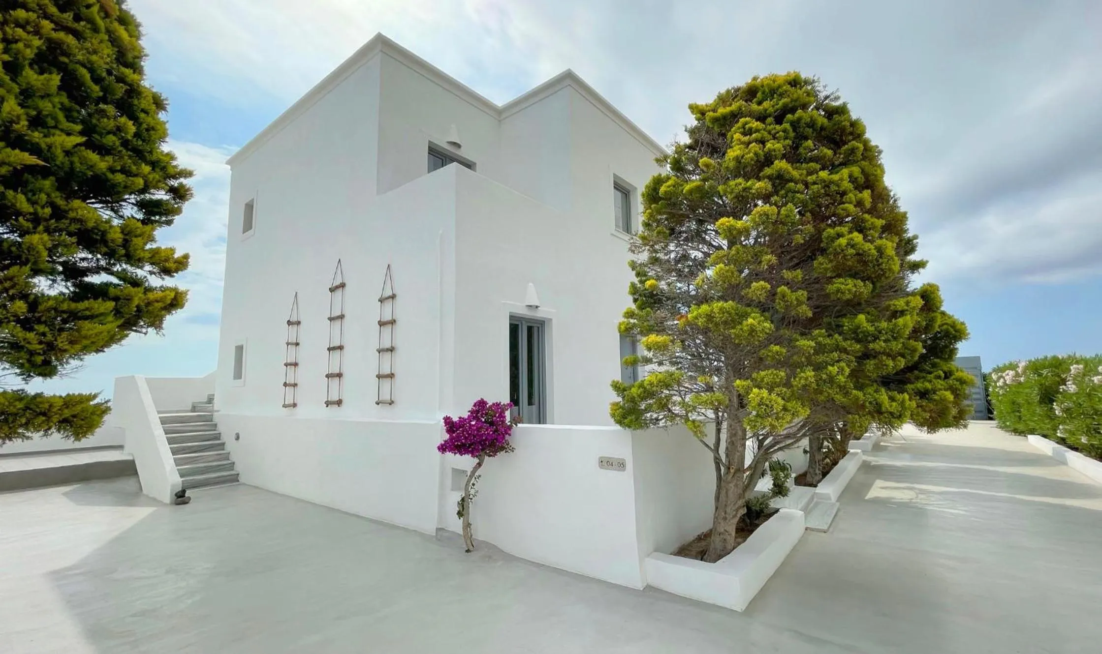 Property building in DL Santorini