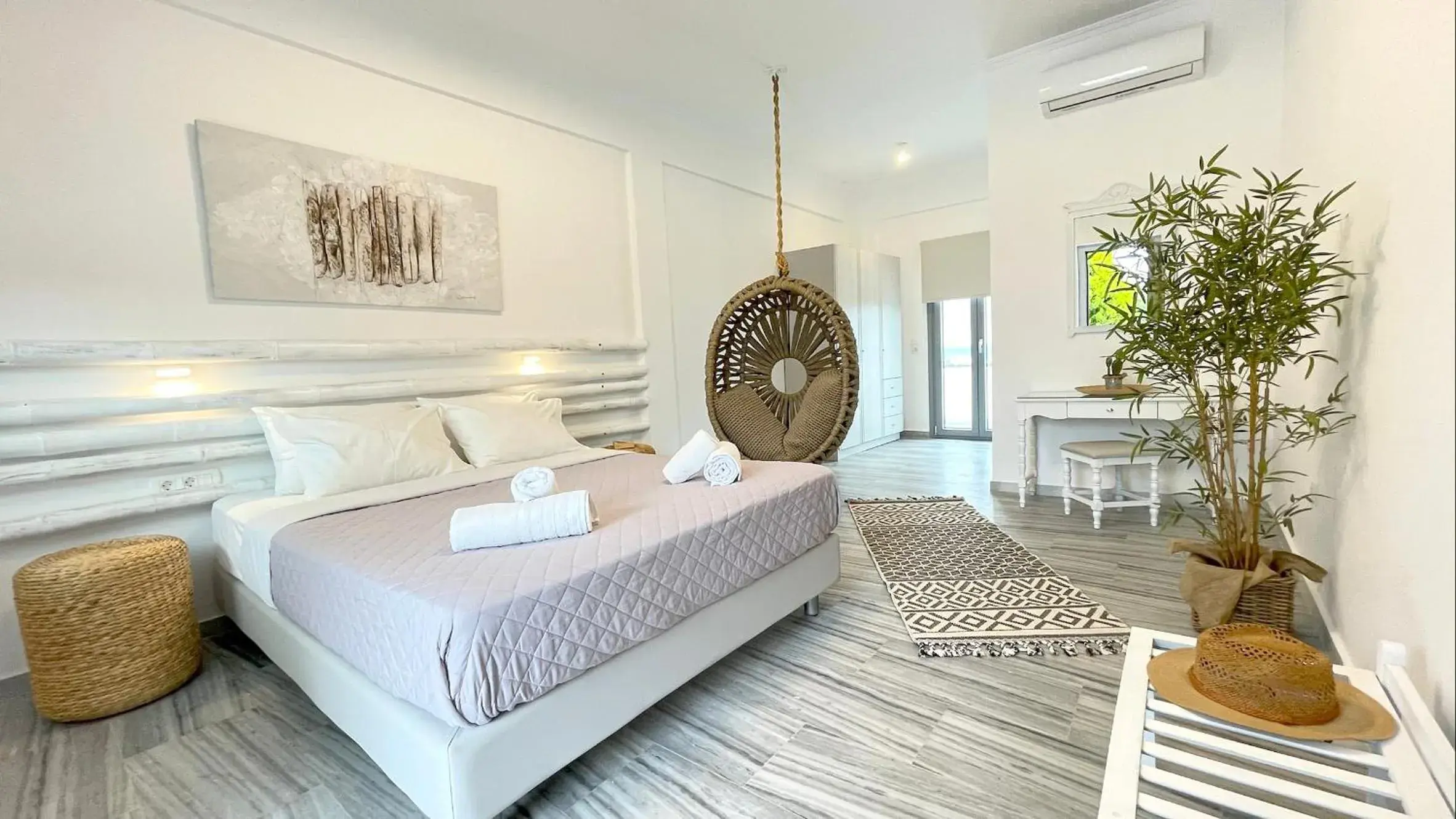 Deluxe Double Room with Sea View in DL Santorini Deluxe Double Room with Sea View in DL Santorini