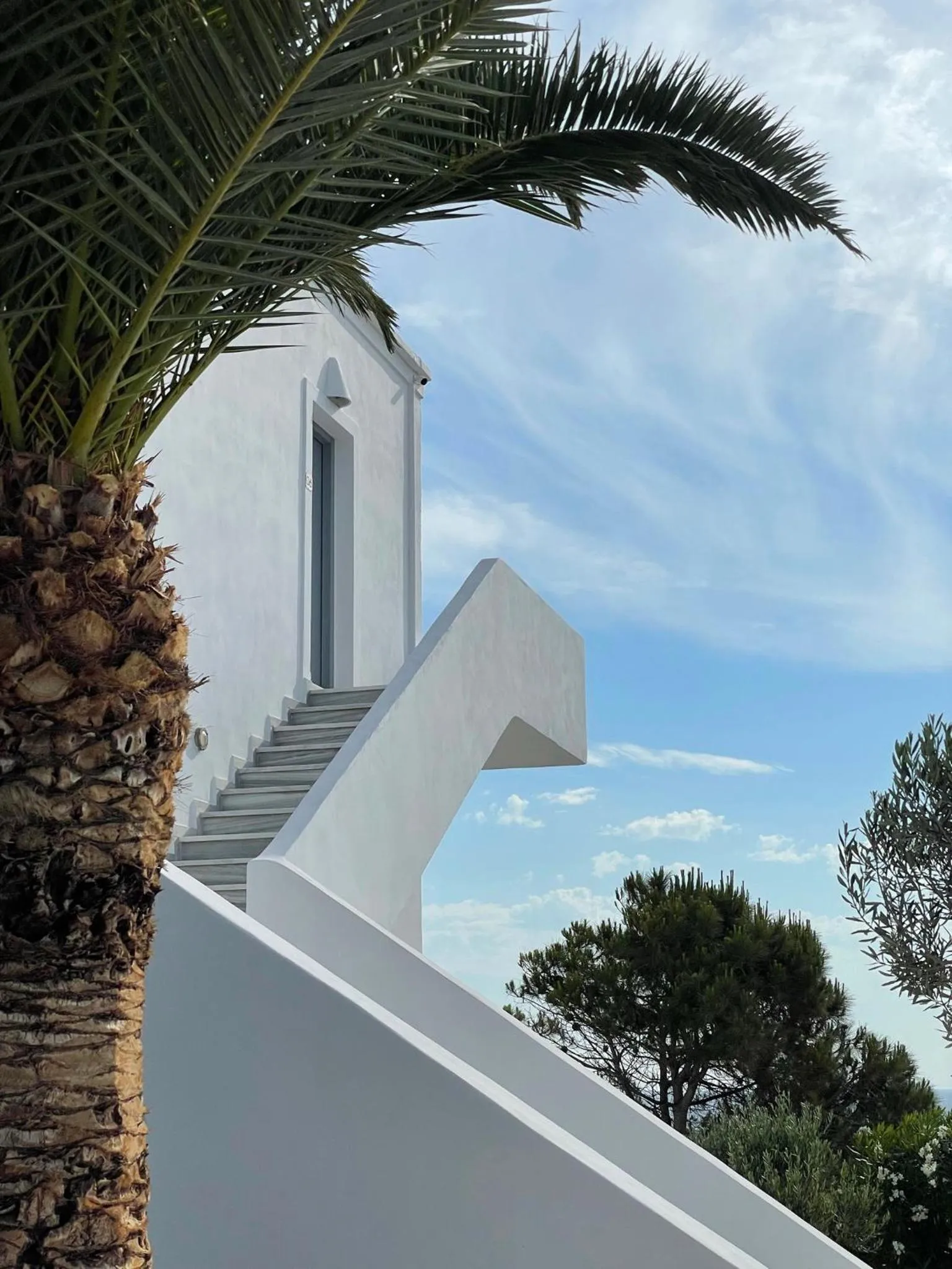 Day in Hermoso Luxury Suites