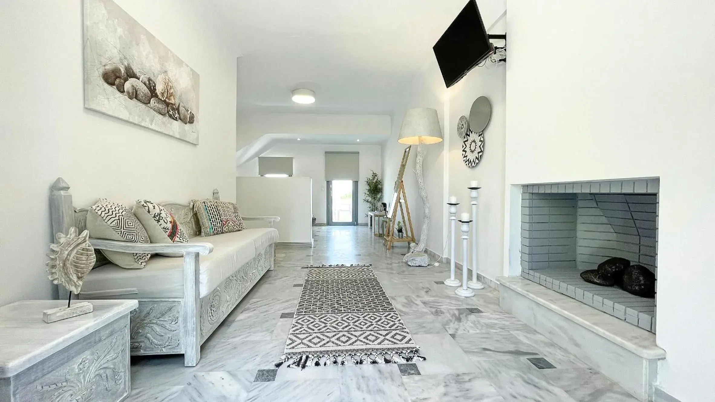 Deluxe Suite with Sea View in DL Santorini Deluxe Suite with Sea View in DL Santorini