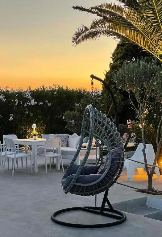 Day in Hermoso Luxury Suites