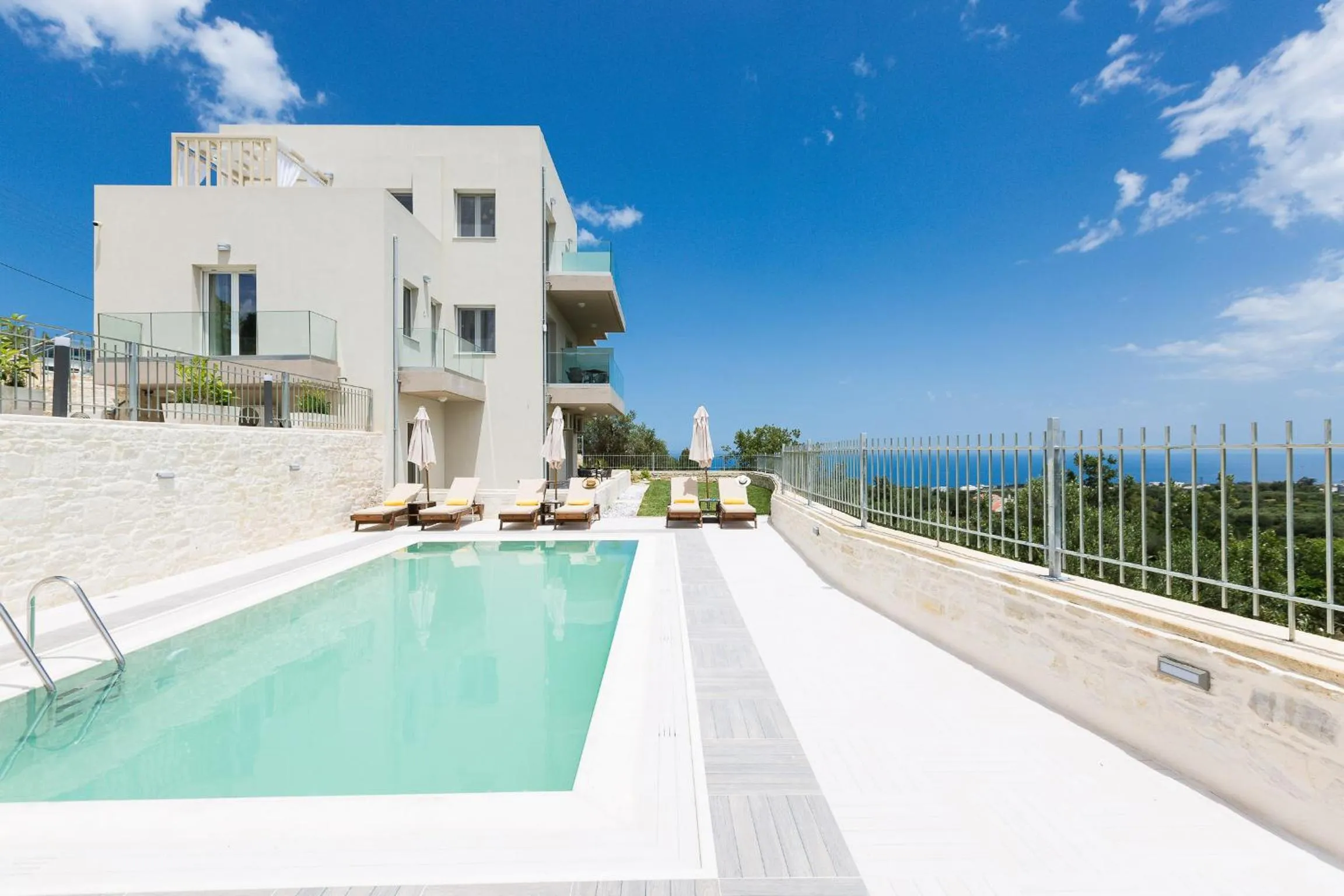 Swimming pool in Vigla Suites