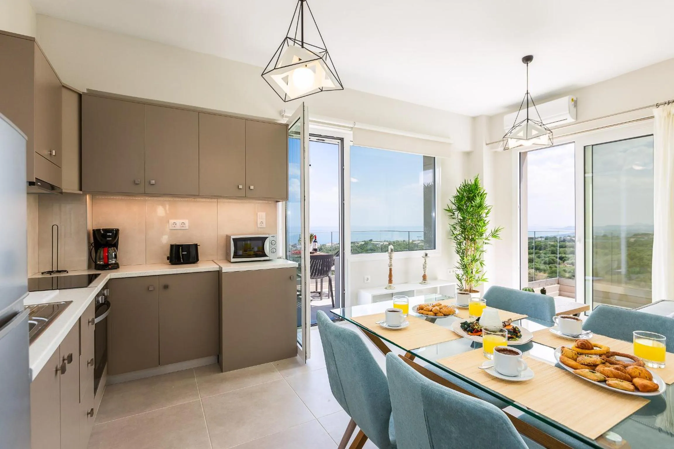 Kitchen or kitchenette in Vigla Suites