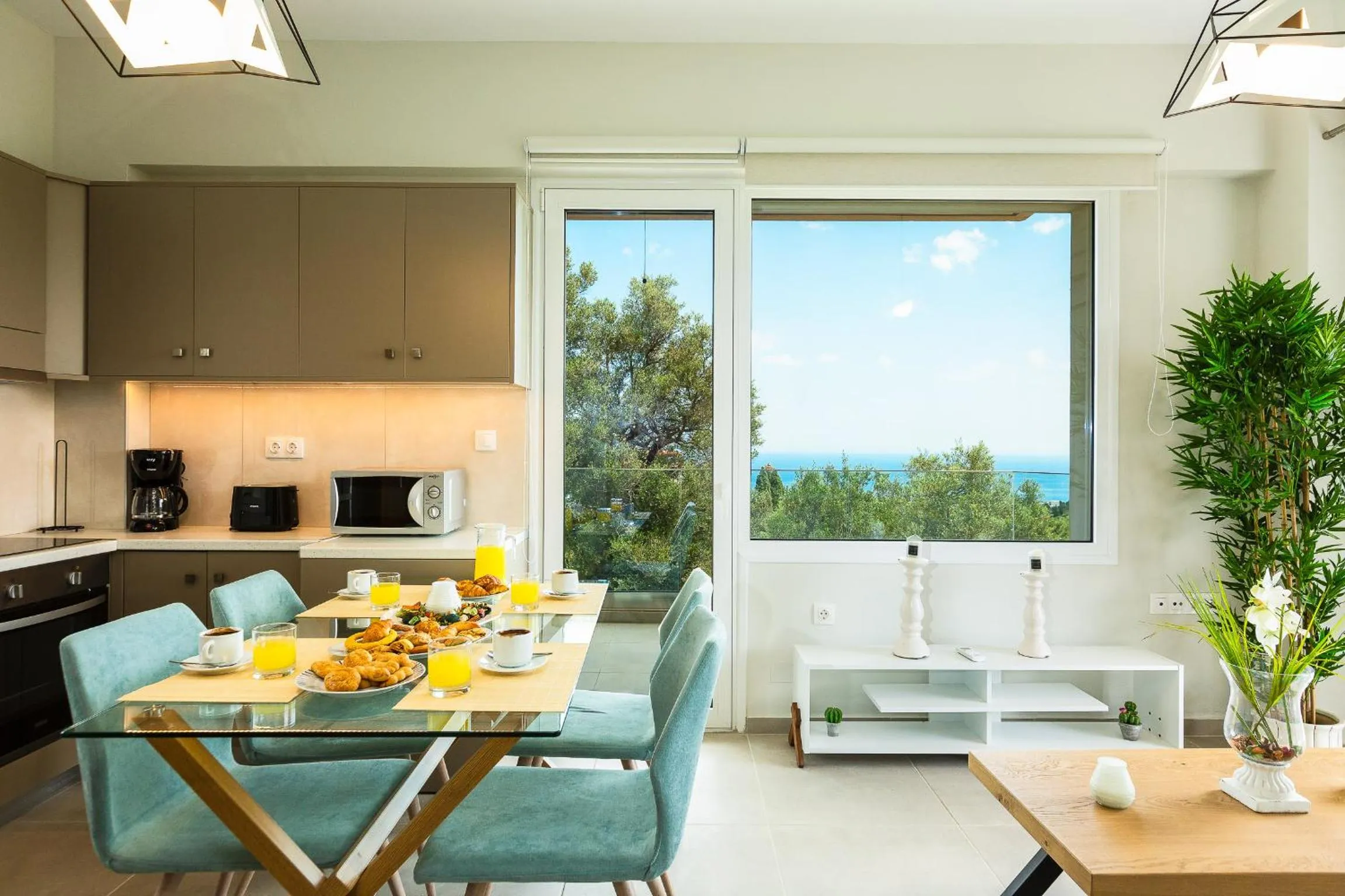 Food in Vigla Suites