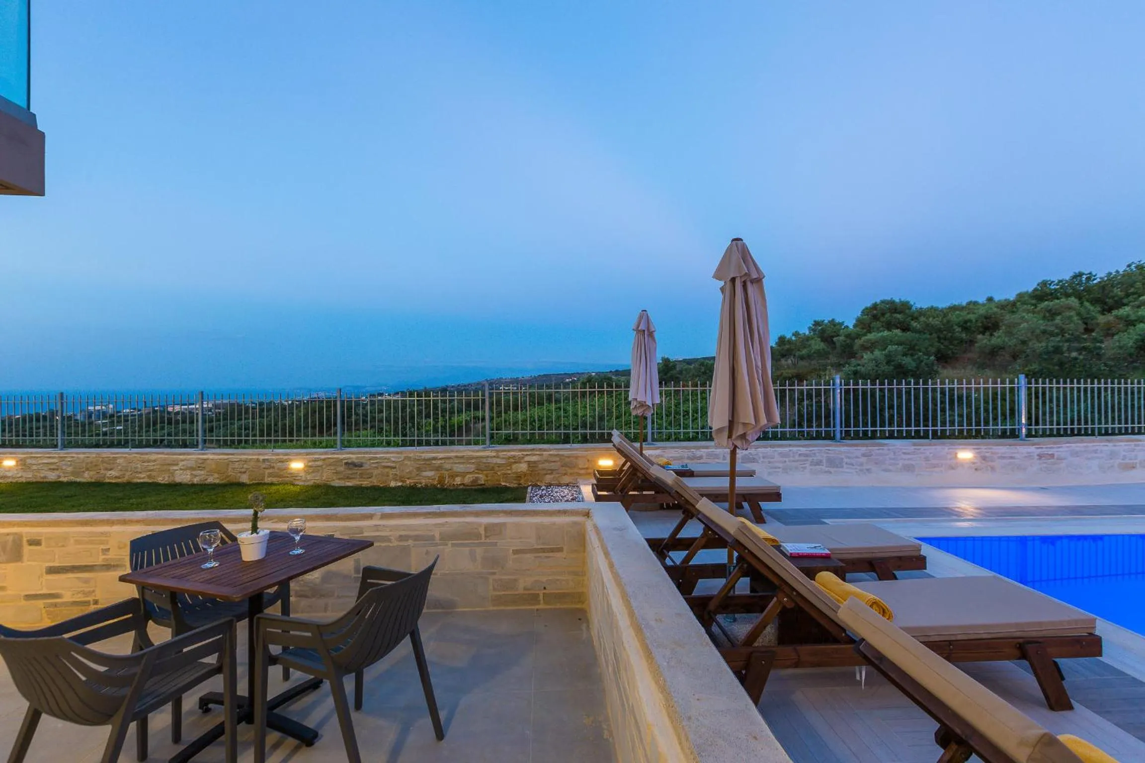 Swimming pool in Vigla Suites