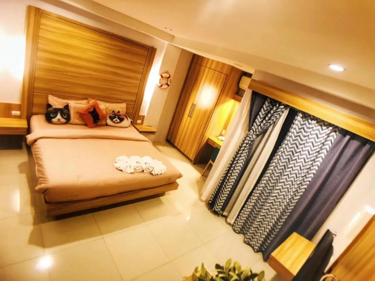 Bed in Cat Story Hotel