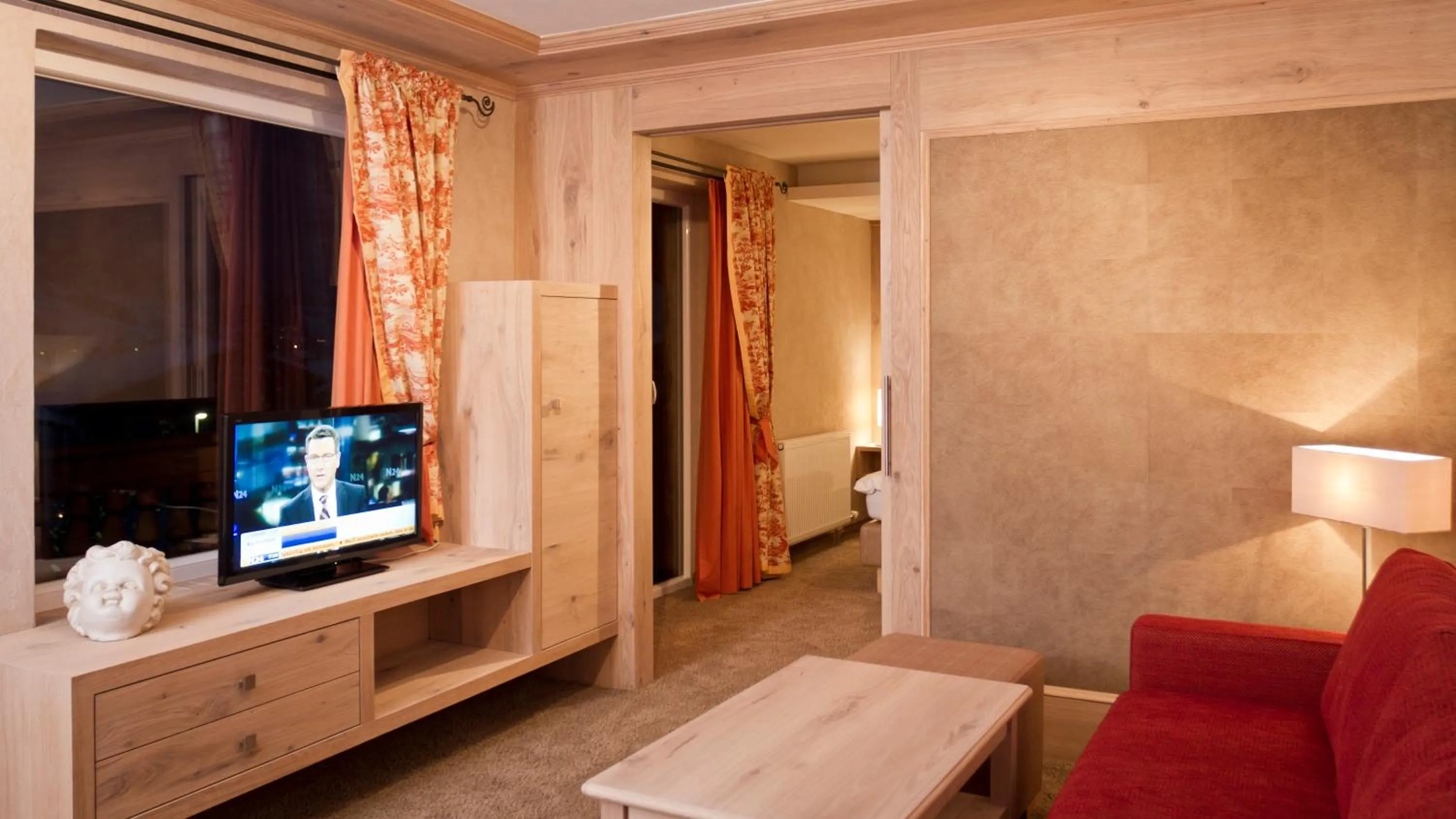 TV and multimedia in Das Traditionshotel Schwarzer Adler