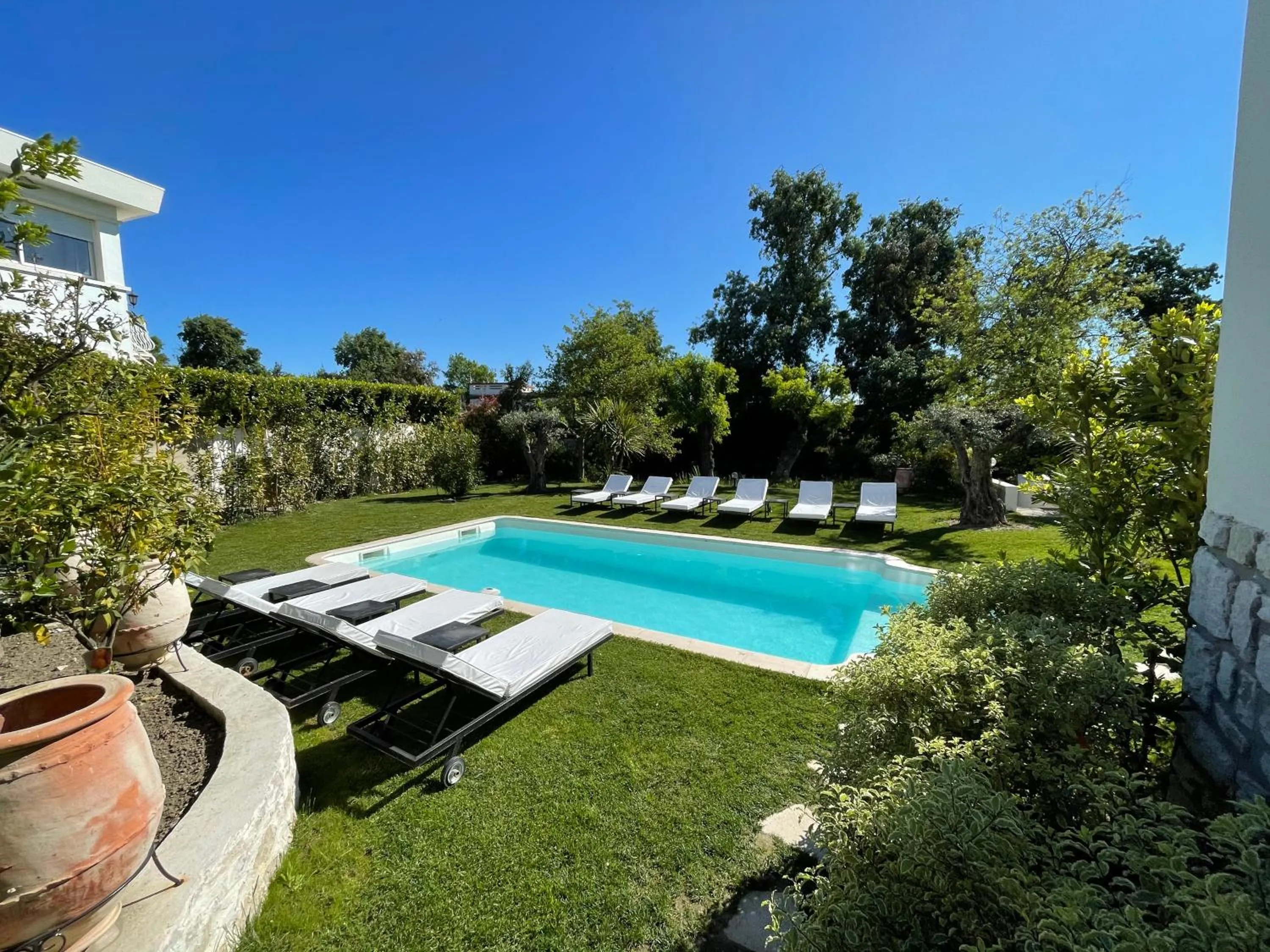 Swimming pool in Villa Louise-Rose