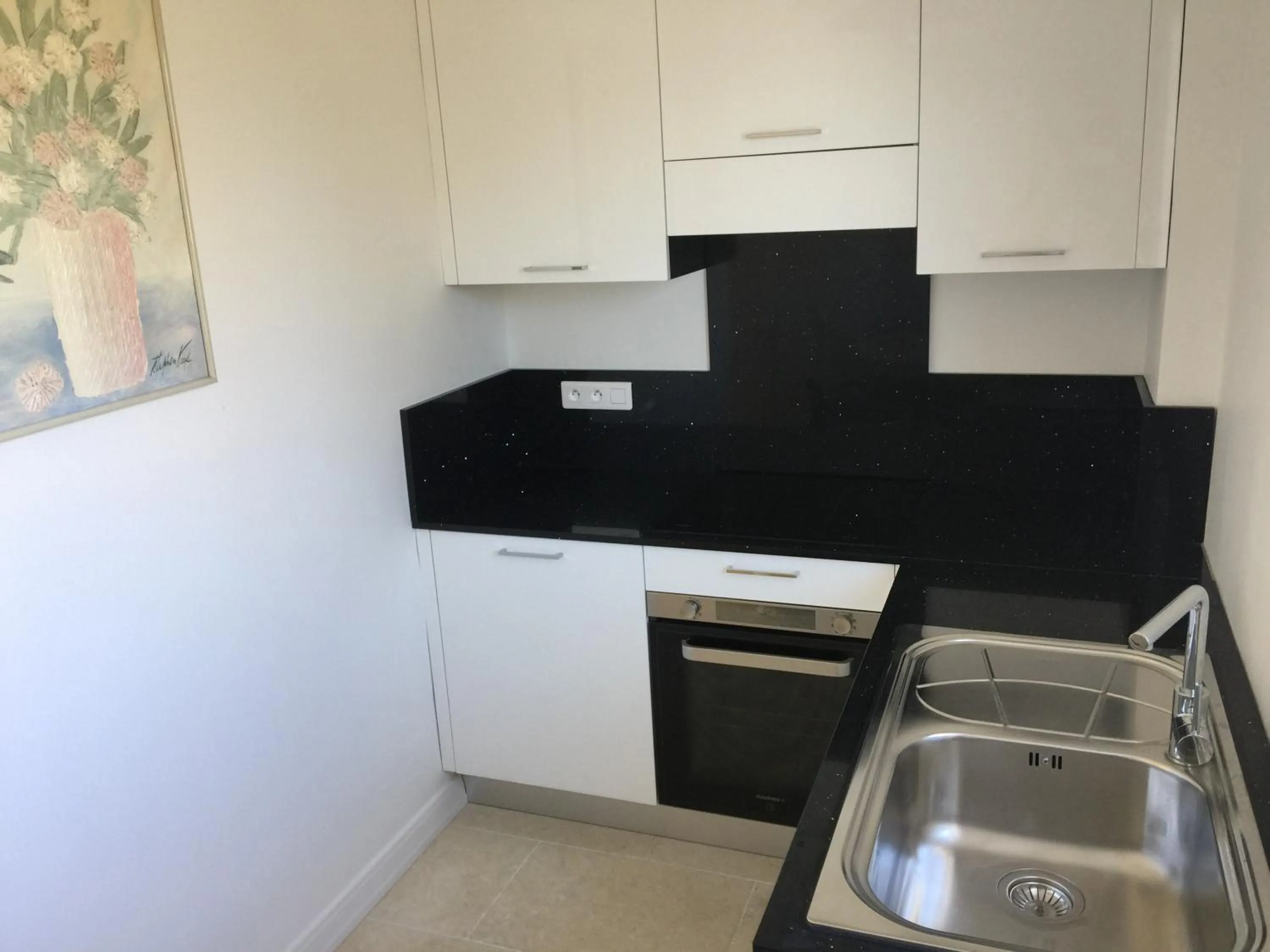 Kitchen or kitchenette in Villa Louise-Rose