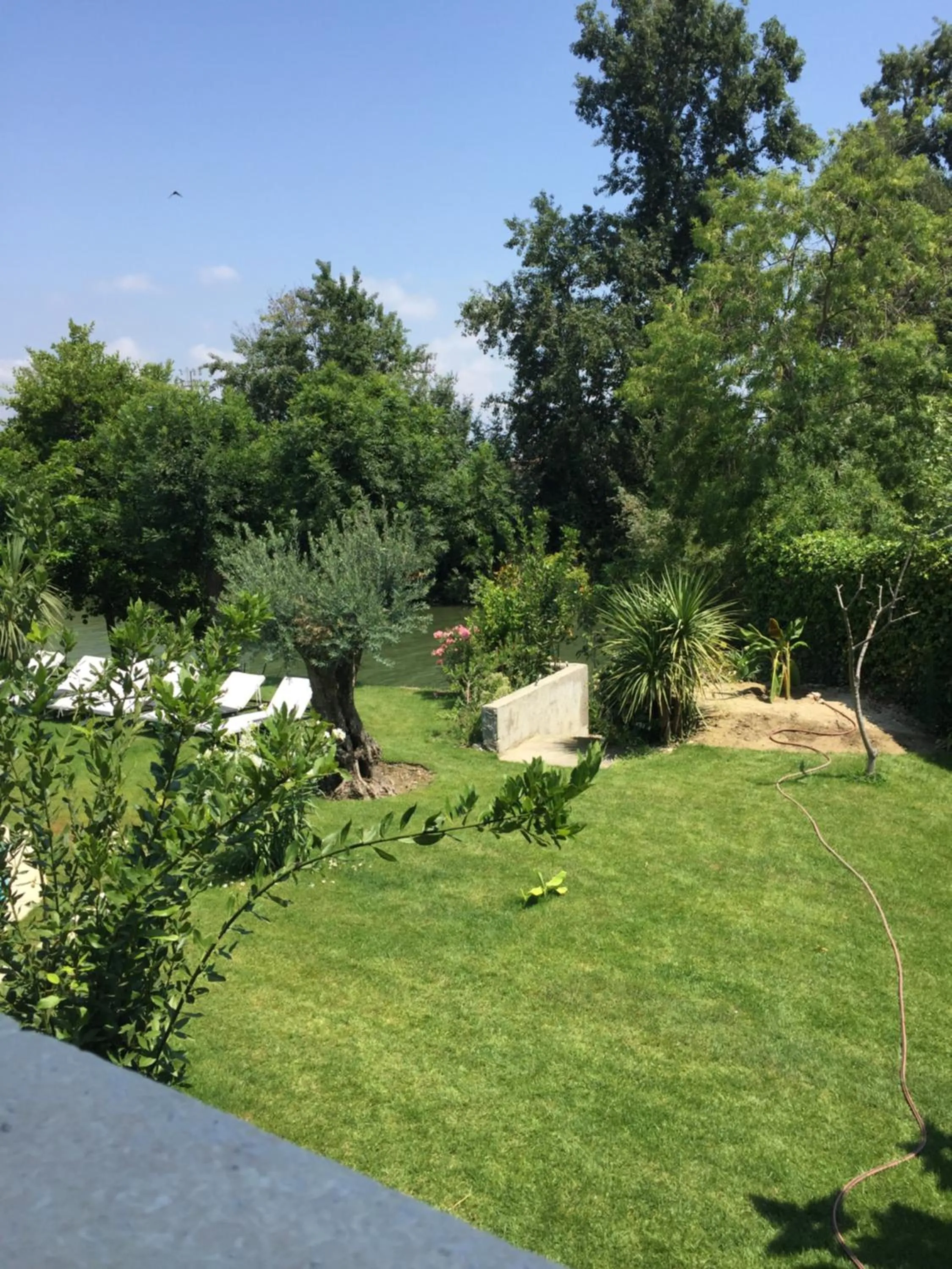 Garden view in Villa Louise-Rose