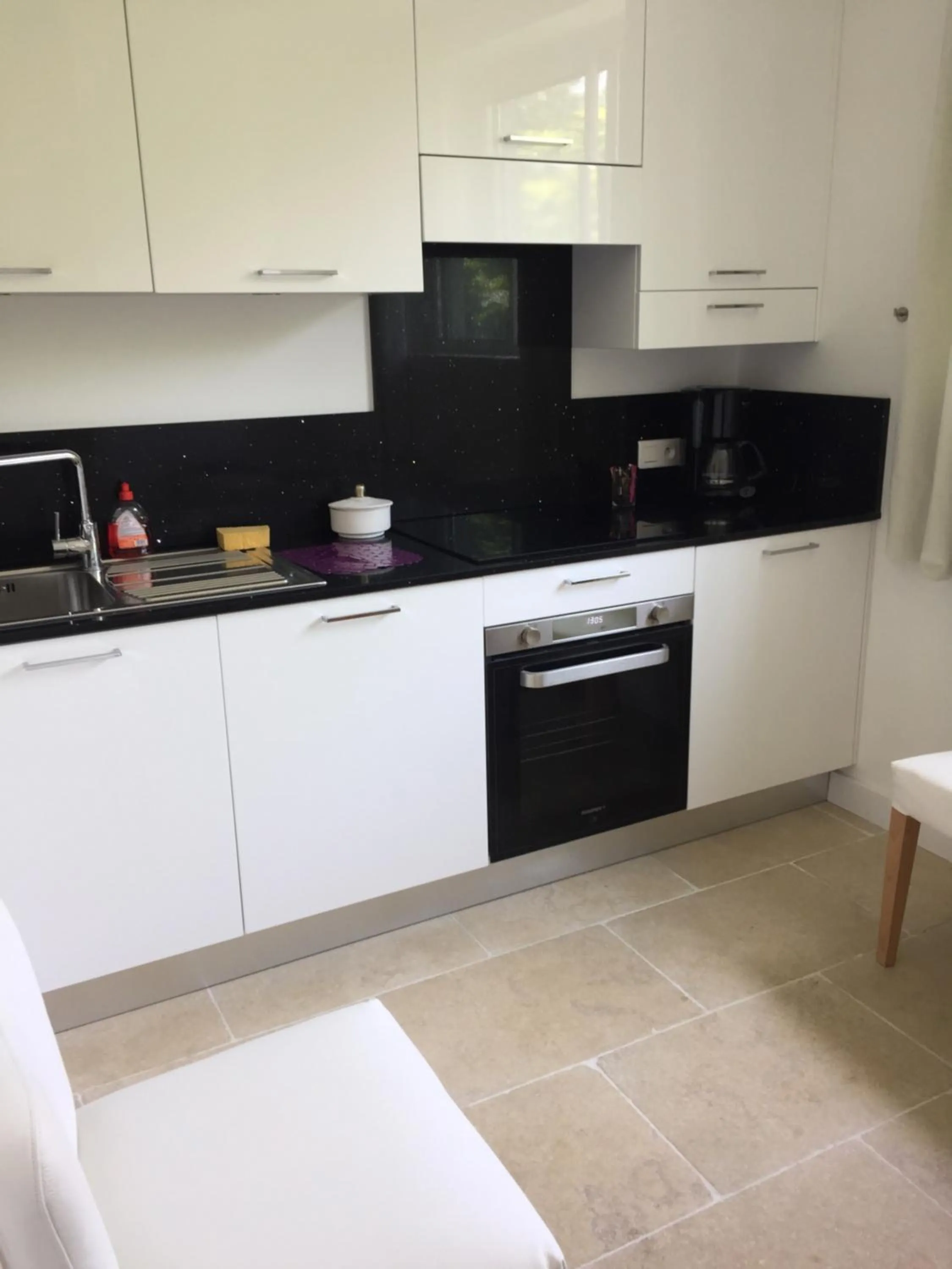 Coffee/tea facilities in Villa Louise-Rose