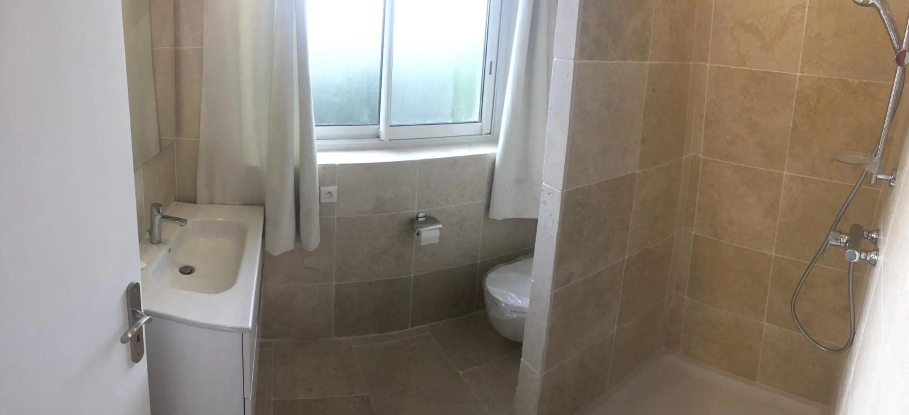 Shower in Villa Louise-Rose