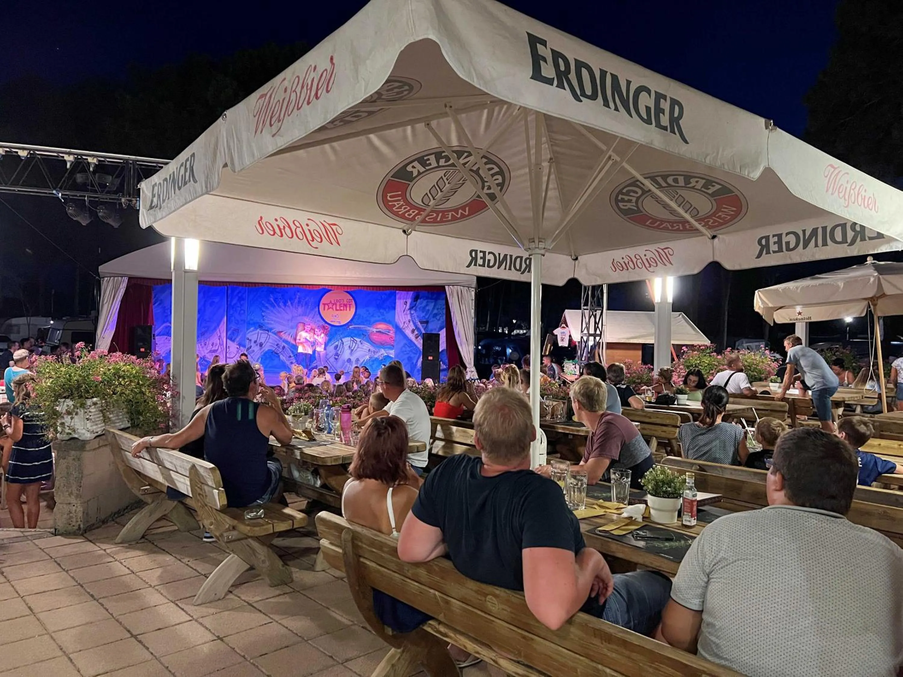 Restaurant/places to eat in Camping Lido