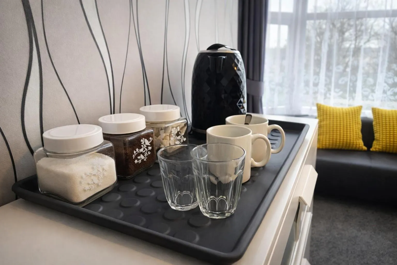 Coffee/tea facilities in The Roslyn Guest House