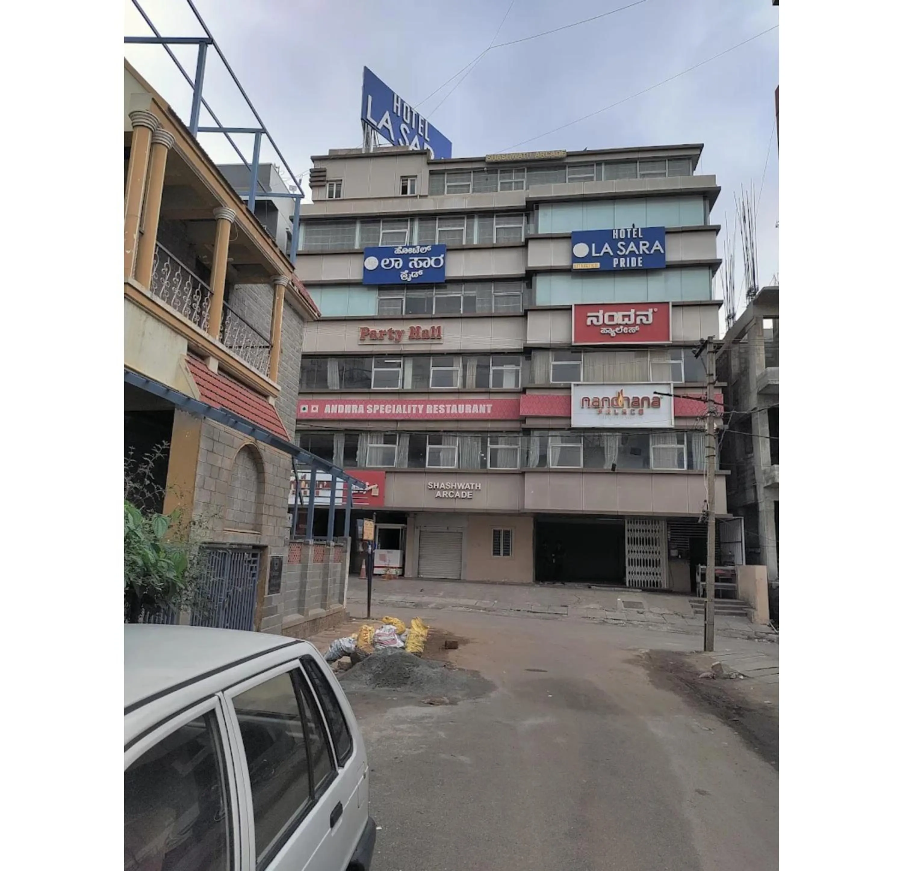 Property building in La Sara Pride