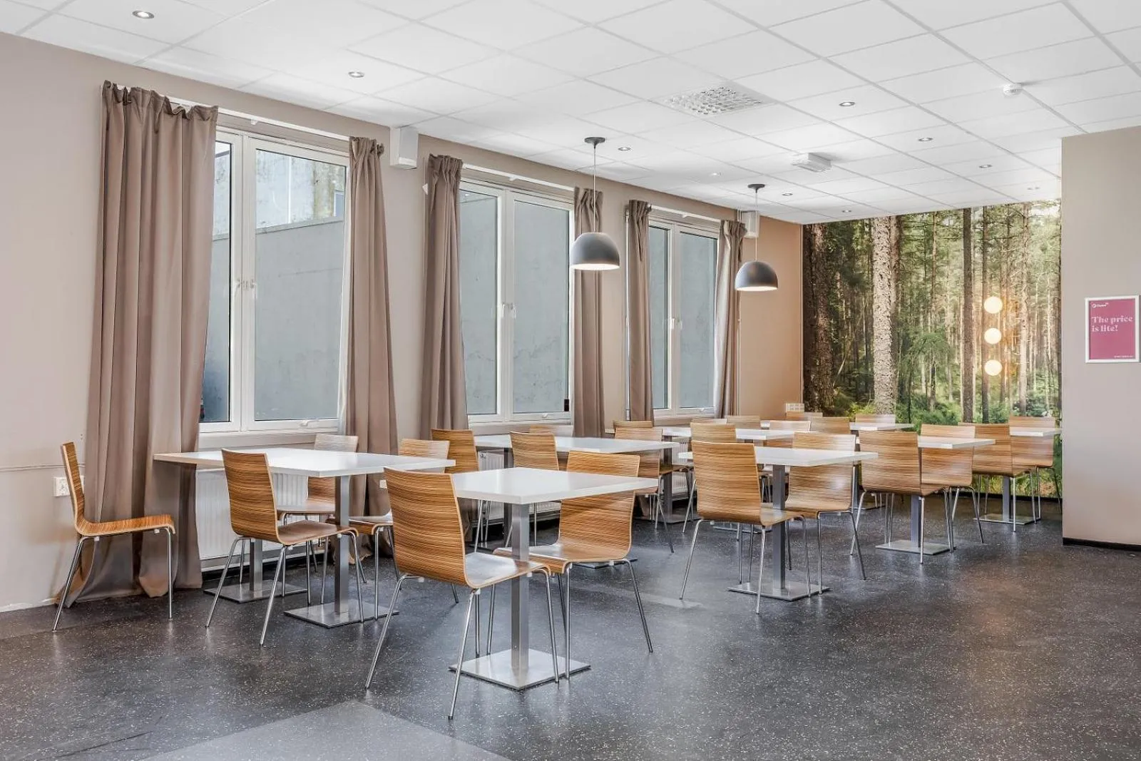 Dining area in Citybox Lite Kristiansand