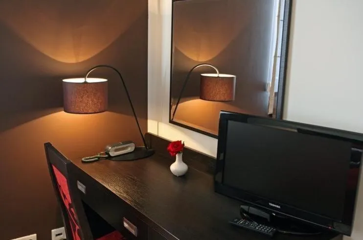 TV and multimedia in Hotel Altamira